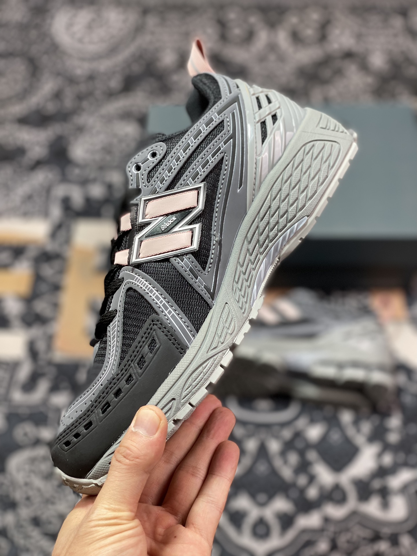 New Balance M1906R series low-top retro dad style casual sports jogging shoes ”black dark gray light pink handle” M1906RHC