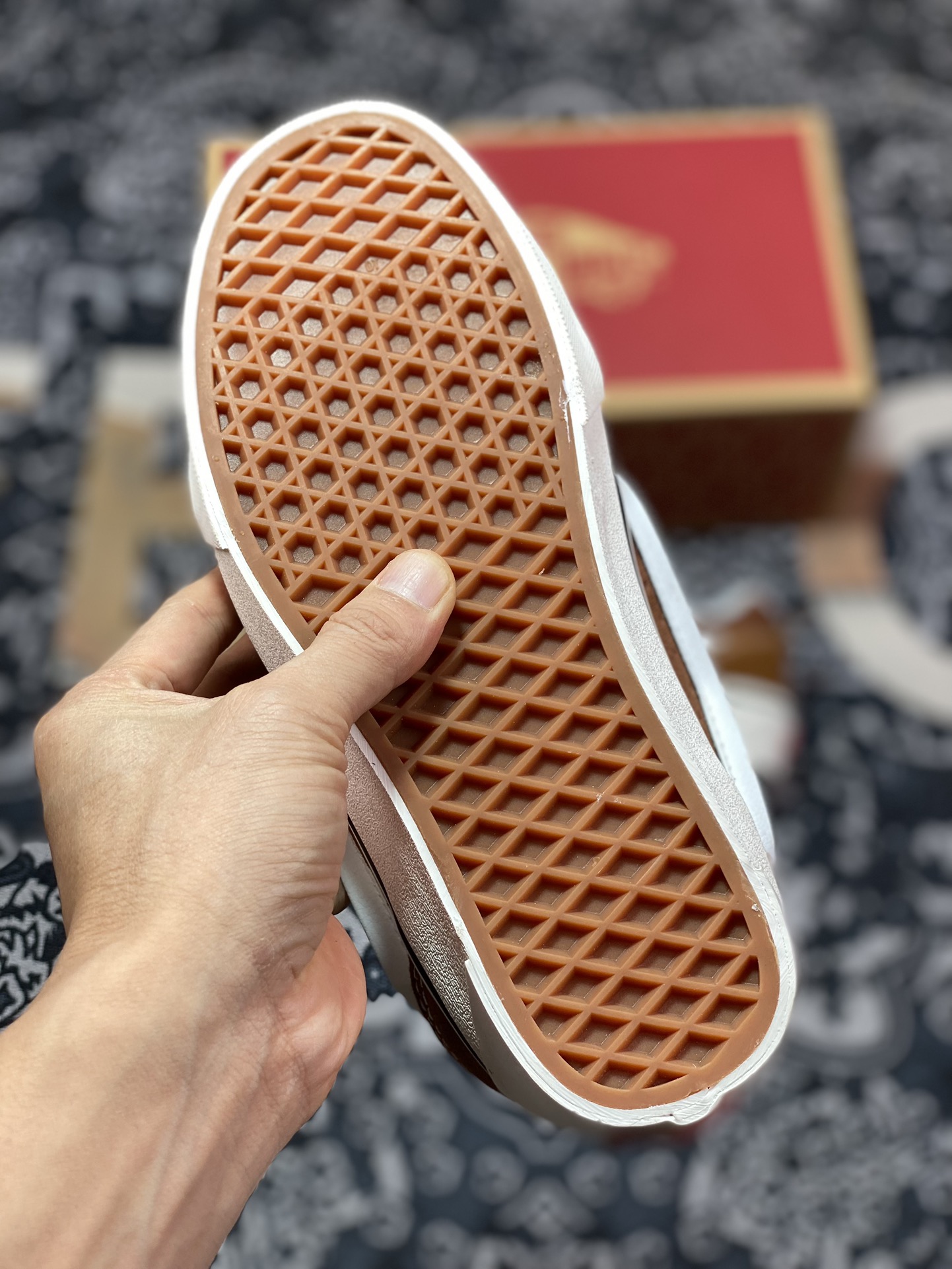 160  Vans Classics Knu Skool 面包鞋