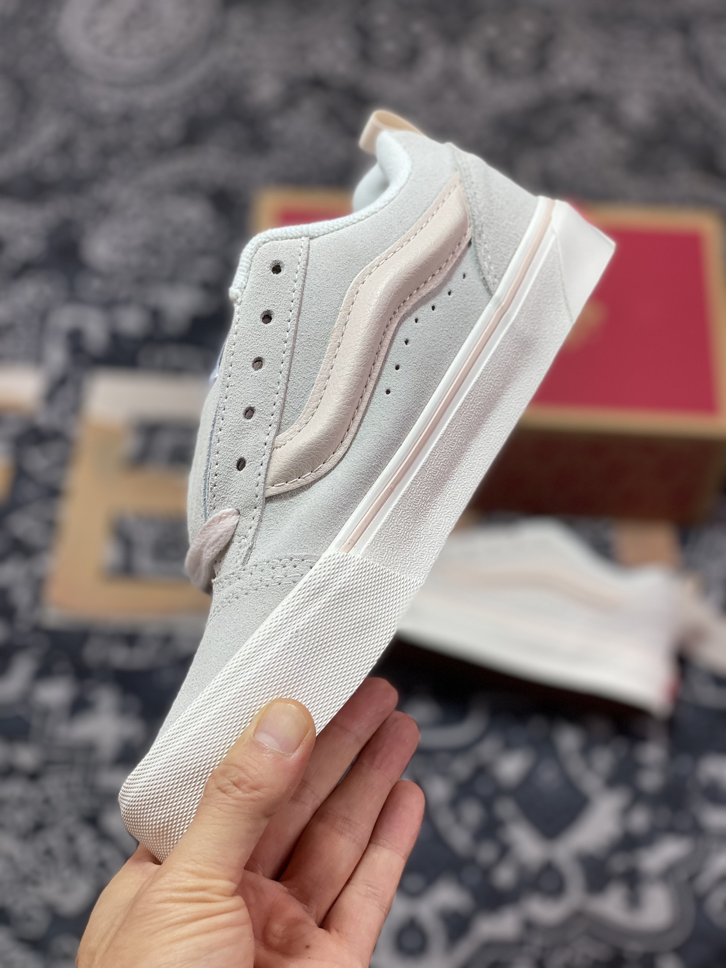 150  Vans Classics Knu Skool 面包鞋 范斯官方 肥胖版 粉色面包鞋 VN0009QCPNK