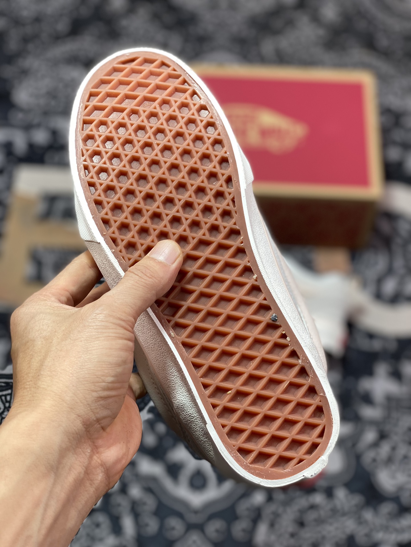 150  Vans Classics Knu Skool 面包鞋 范斯官方 肥胖版 粉色面包鞋 VN0009QCPNK