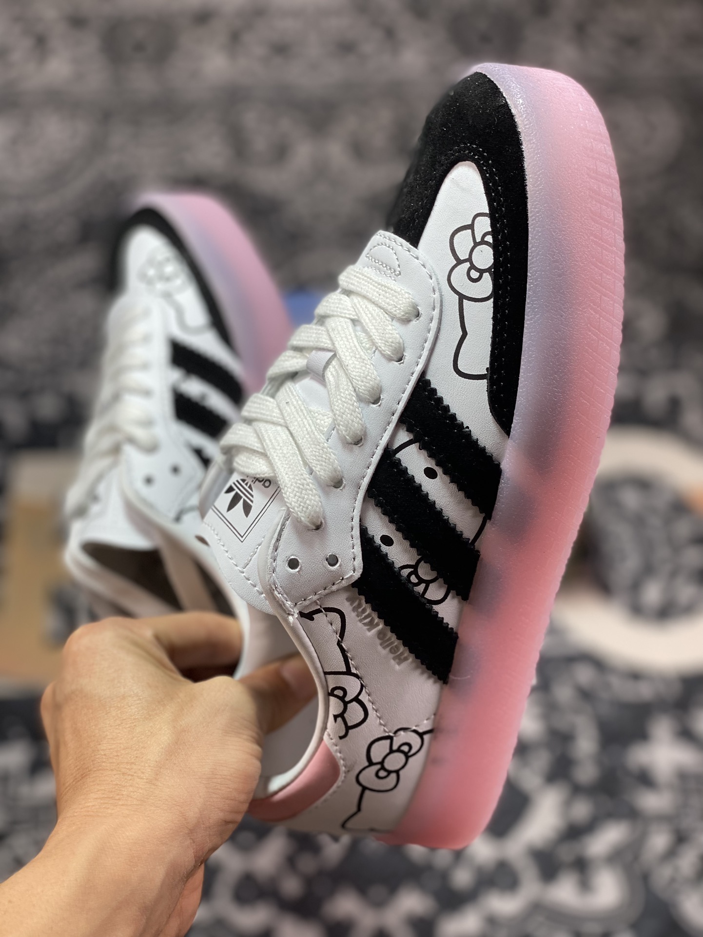 KITH x Clarks x Adidas Originals 8th Street Samba”Chalk White” Samba Series Joint German Training Shoes ”Pink and White Platform Sole” ID7295