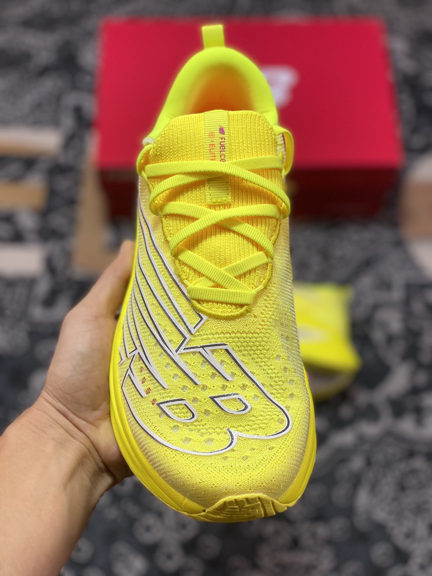 220 新百伦New Balance FuelCell SC Elite V3"WhiteYellow"燃料慢跑鞋“网纱白银柠檬黄”MRCELCP3