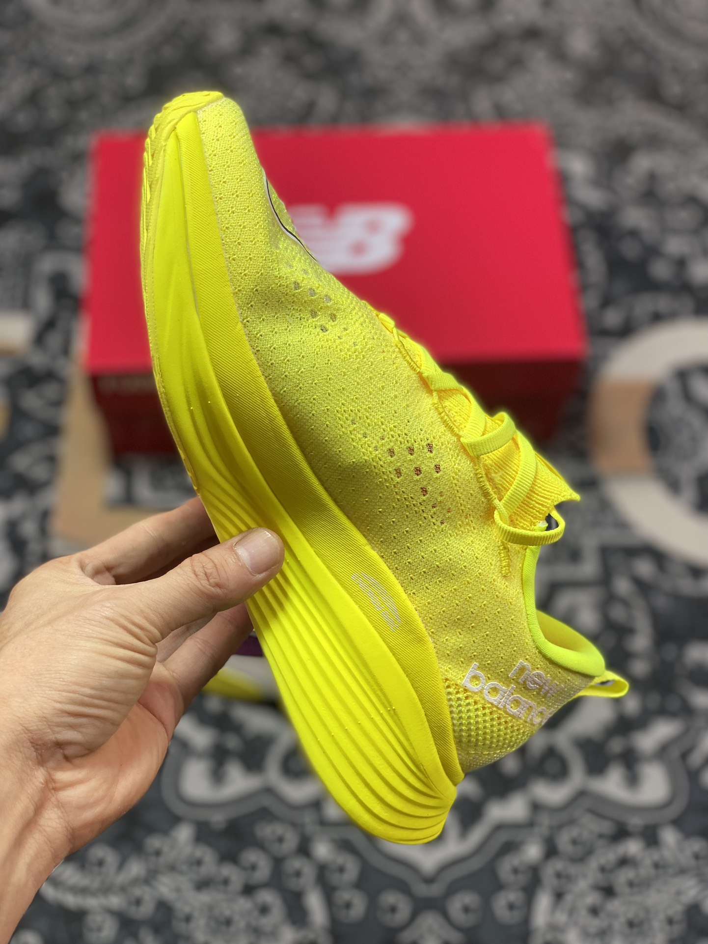 220 新百伦New Balance FuelCell SC Elite V3"WhiteYellow"燃料慢跑鞋“网纱白银柠檬黄”MRCELCP3