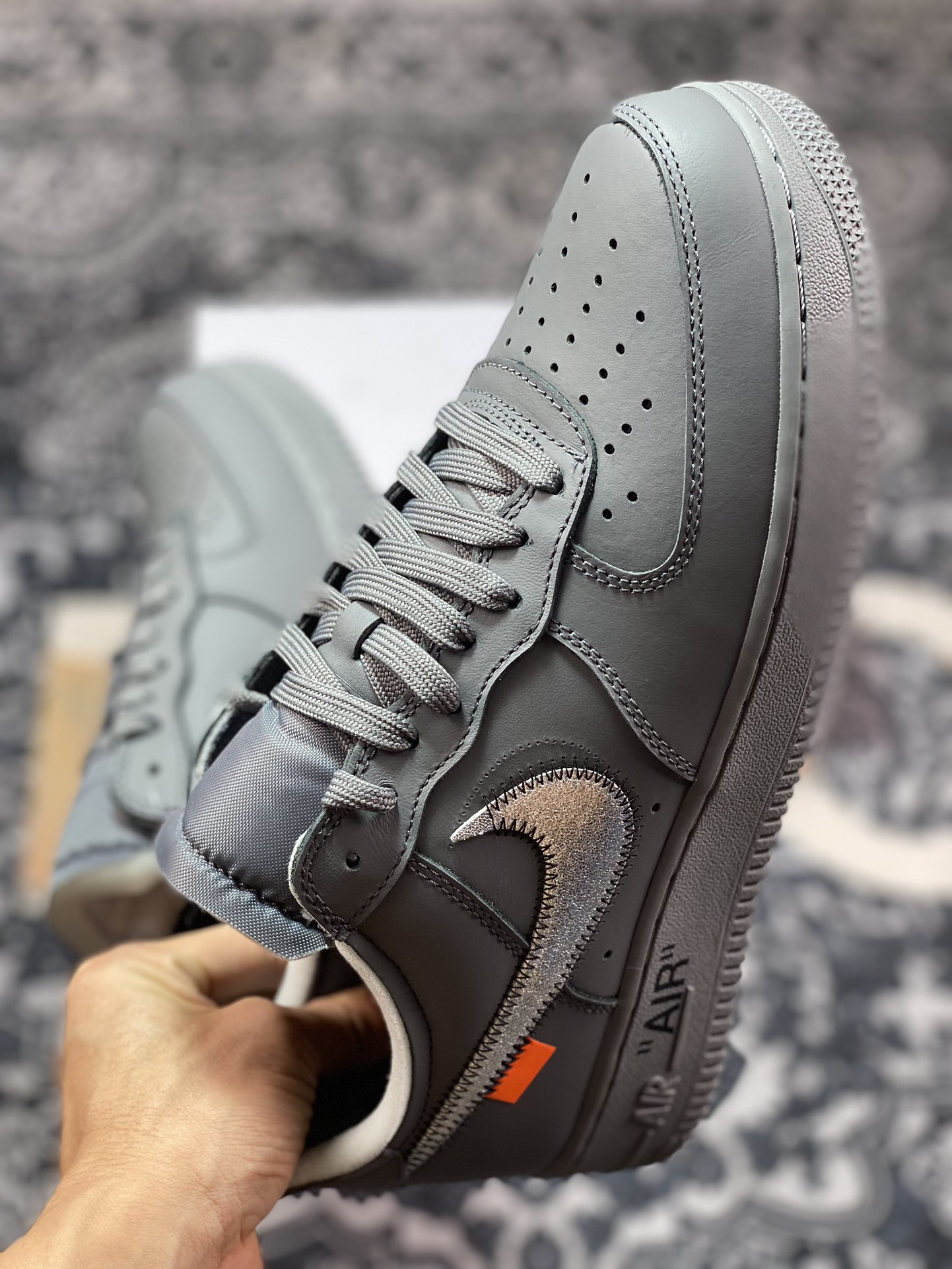 Preferred original grade off-white x Air Force 1 Low Gray Art Gallery DX1419-500