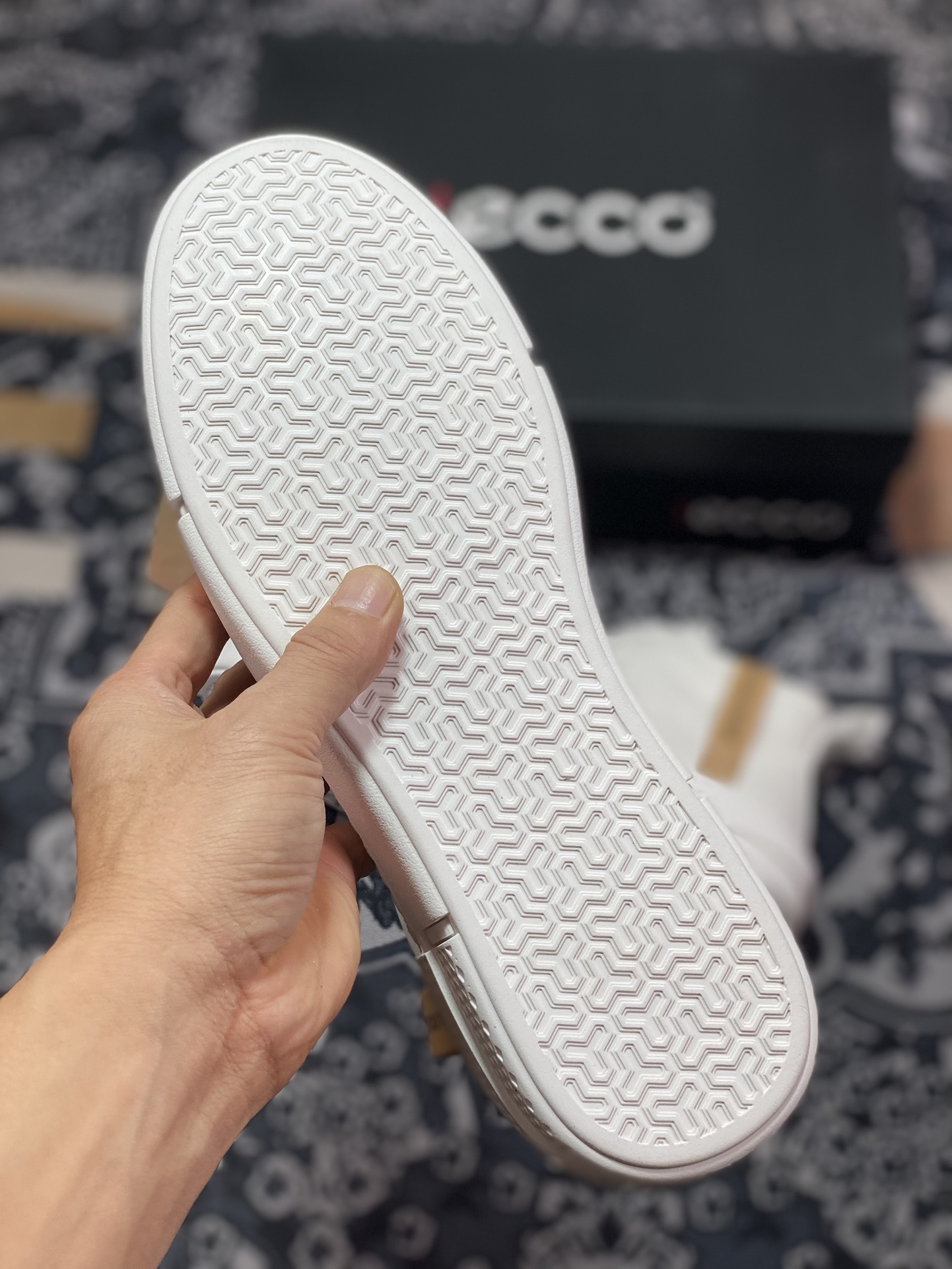 320 Ecco爱步男鞋OUTDOOR中帮系列春秋时尚潮流鞋