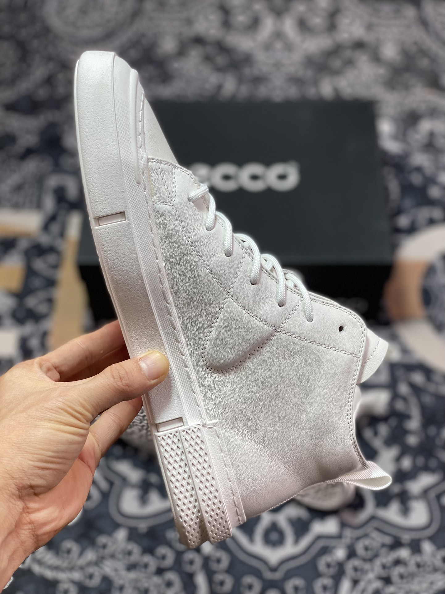 320 Ecco爱步男鞋OUTDOOR中帮系列春秋时尚潮流鞋