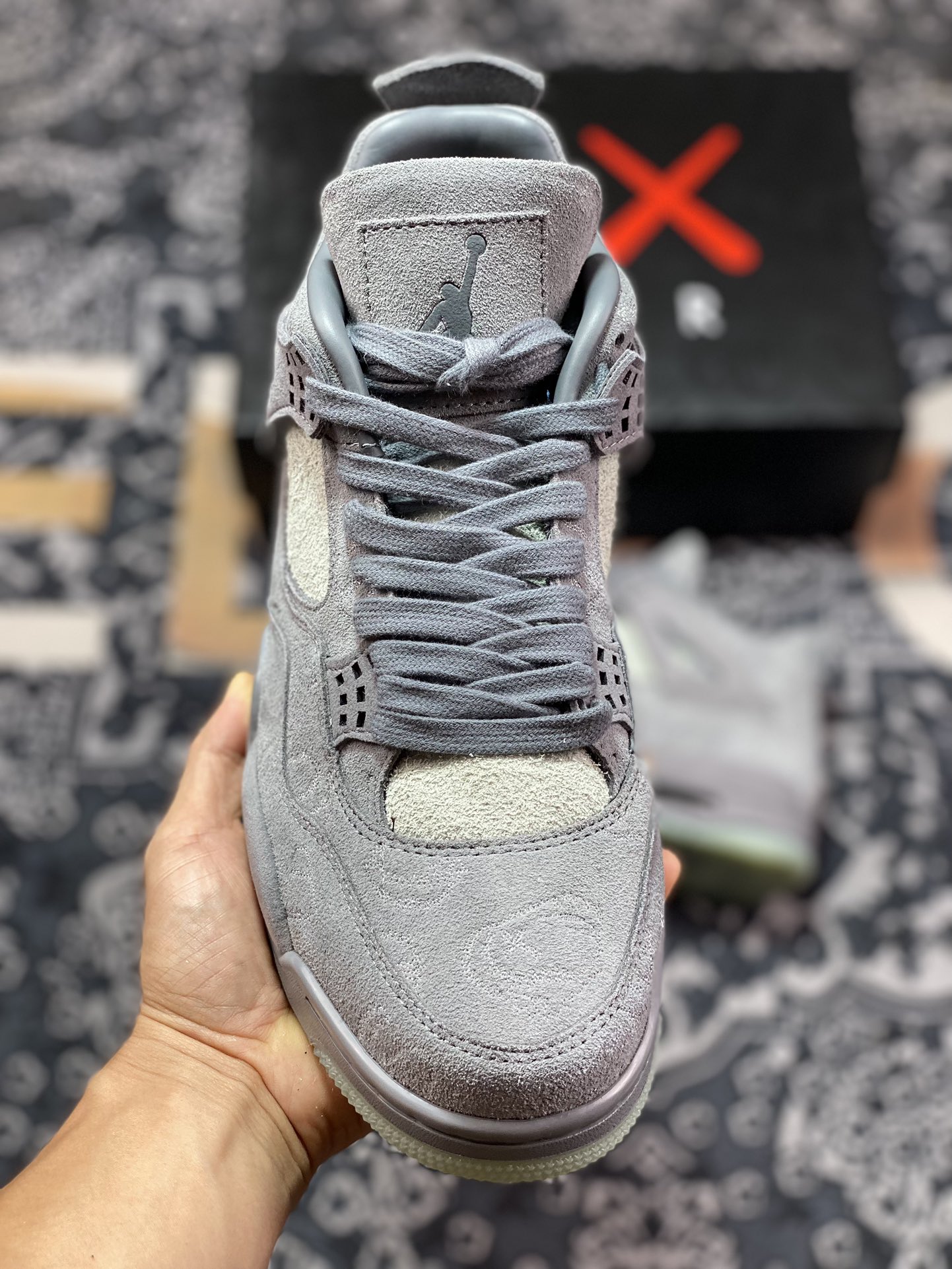 380 Kaws x Air Jordan 4 Retro夜光灰麂皮 930155-003