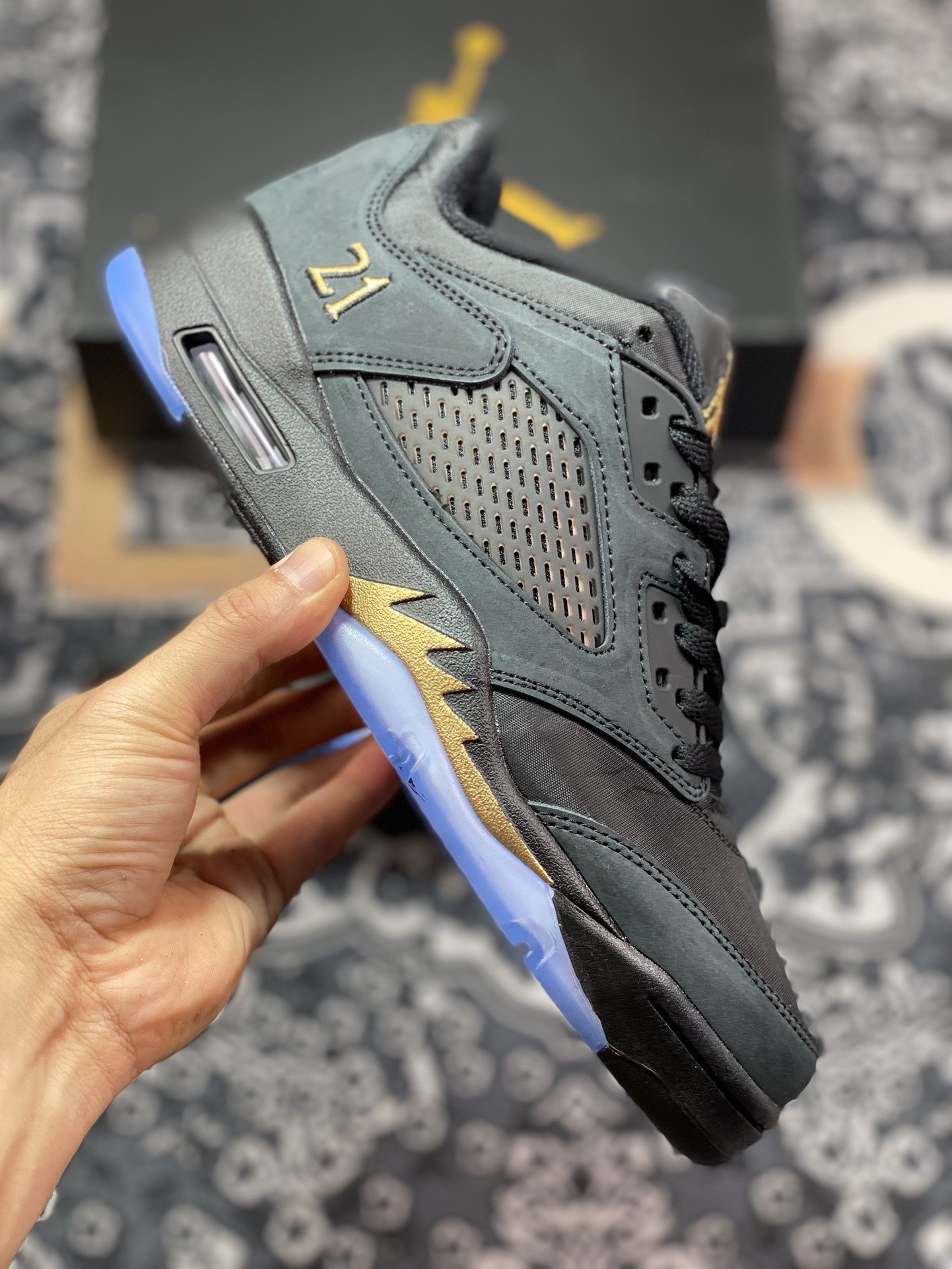 Air Jordan AJ5 Retro Low WF ”Wings” low-top black and gold color DJ1094-001