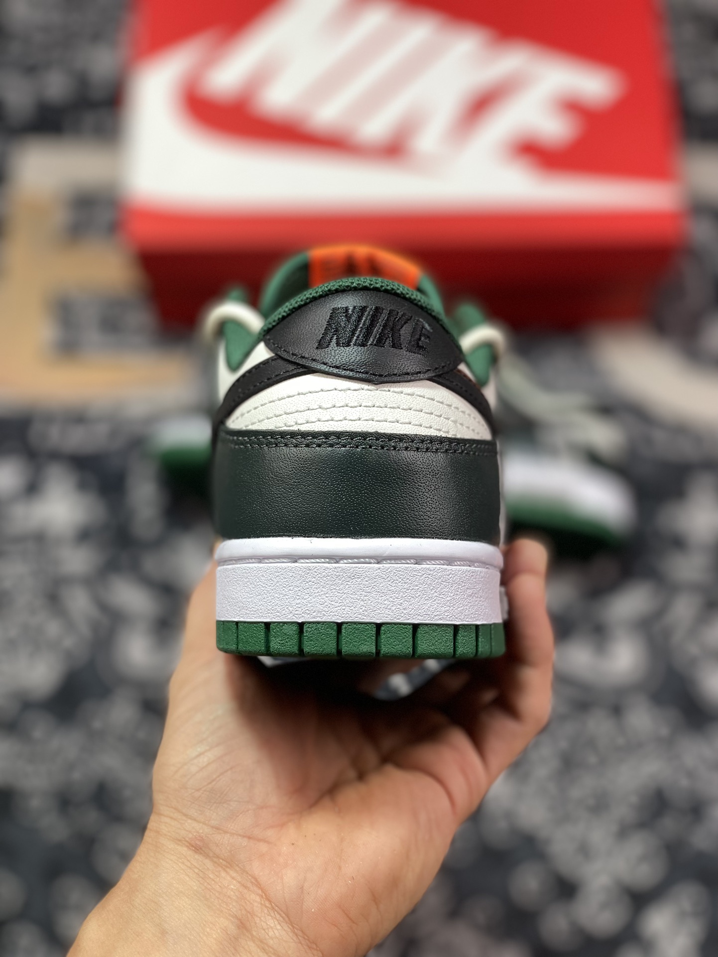 280 Nike  Dunk Low 熊猫恶作剧 滑行轨迹 裂痕板者 白绿黑 低帮休闲运动滑板鞋  DD1391-300