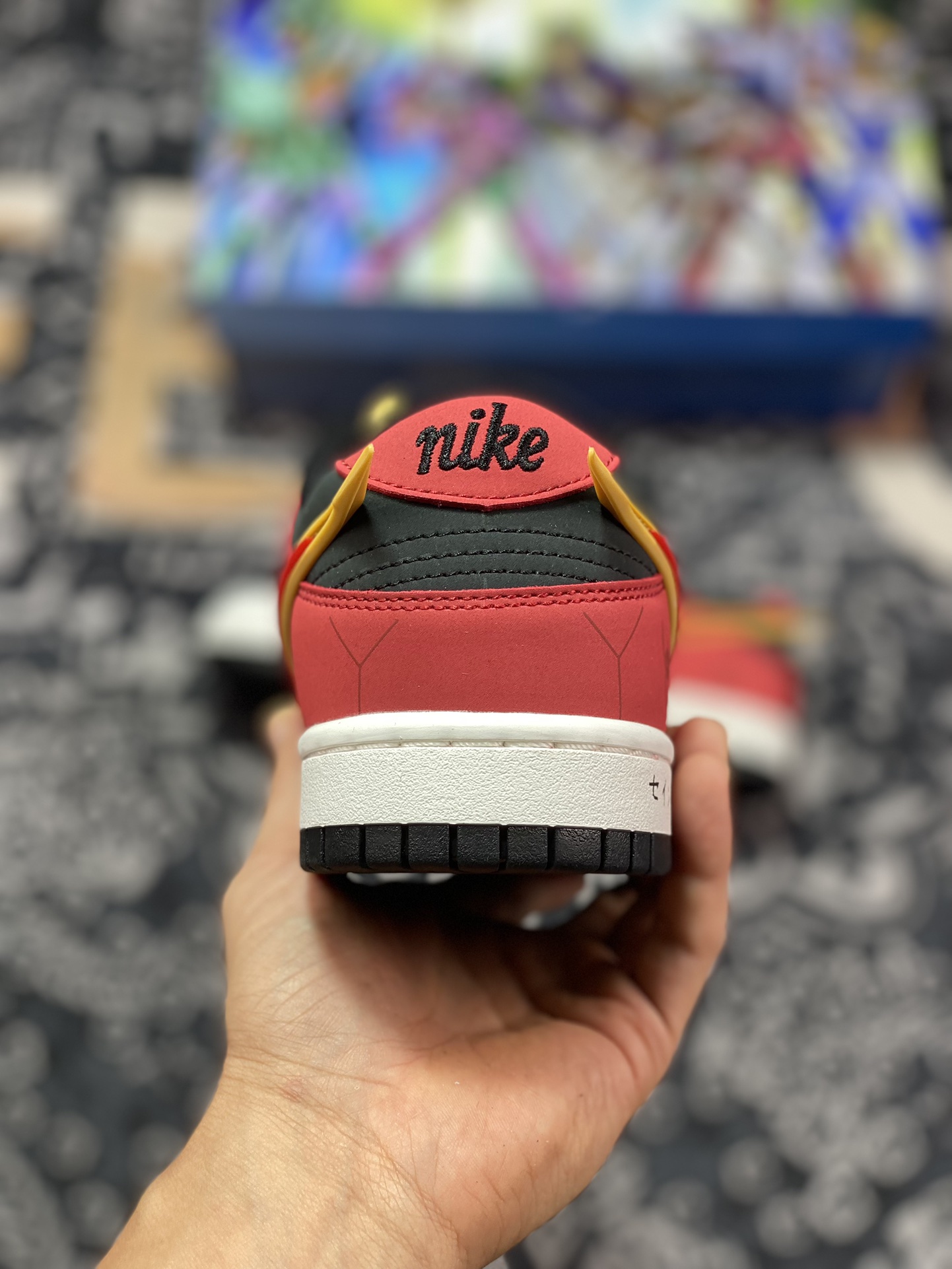 300 Nike  SB Dunk Low飞翼系列《圣斗士星矢》黑红 联名配色 低帮休闲运动滑板板鞋 ZD2356-160