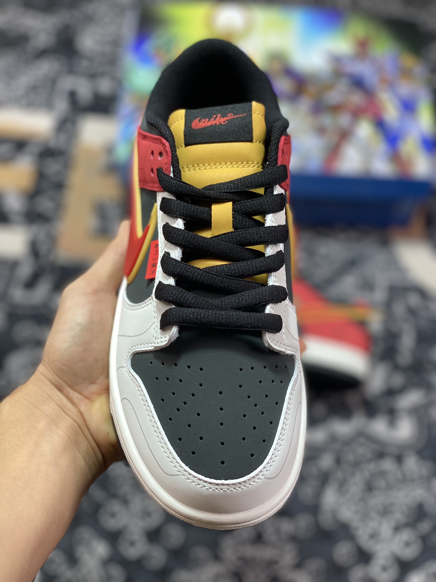 300 Nike  SB Dunk Low飞翼系列《圣斗士星矢》黑红 联名配色 低帮休闲运动滑板板鞋 ZD2356-160