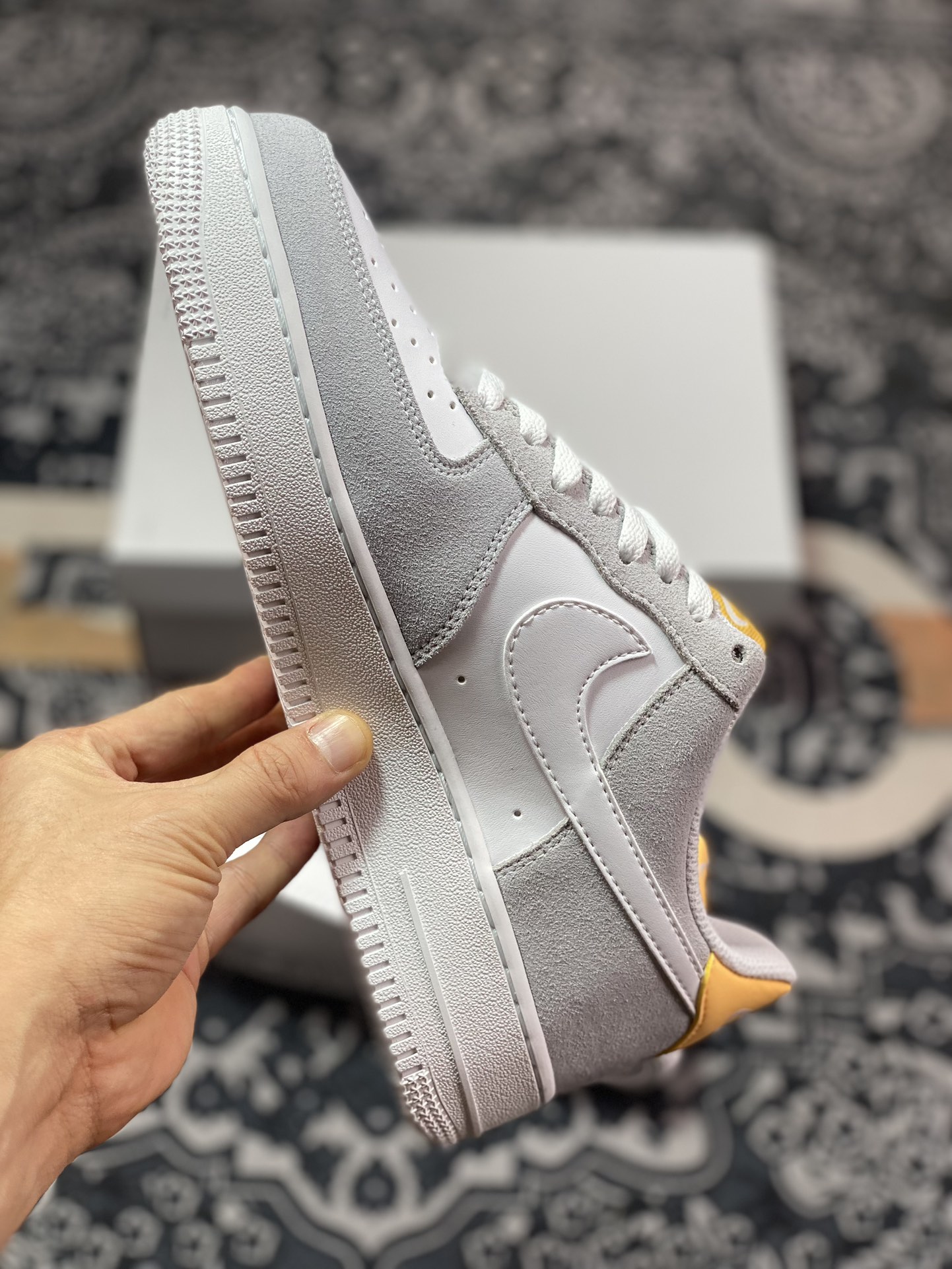 200 Air Force 1 '07 Low 灰白黄 FQ7779-001