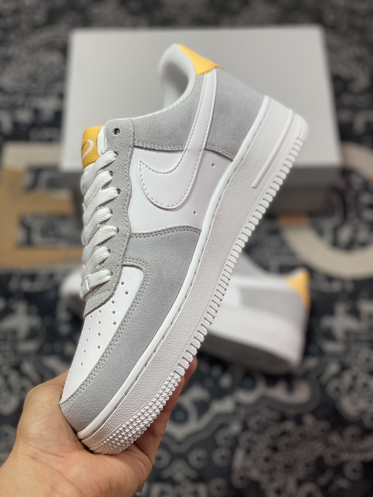 200 Air Force 1 '07 Low 灰白黄 FQ7779-001