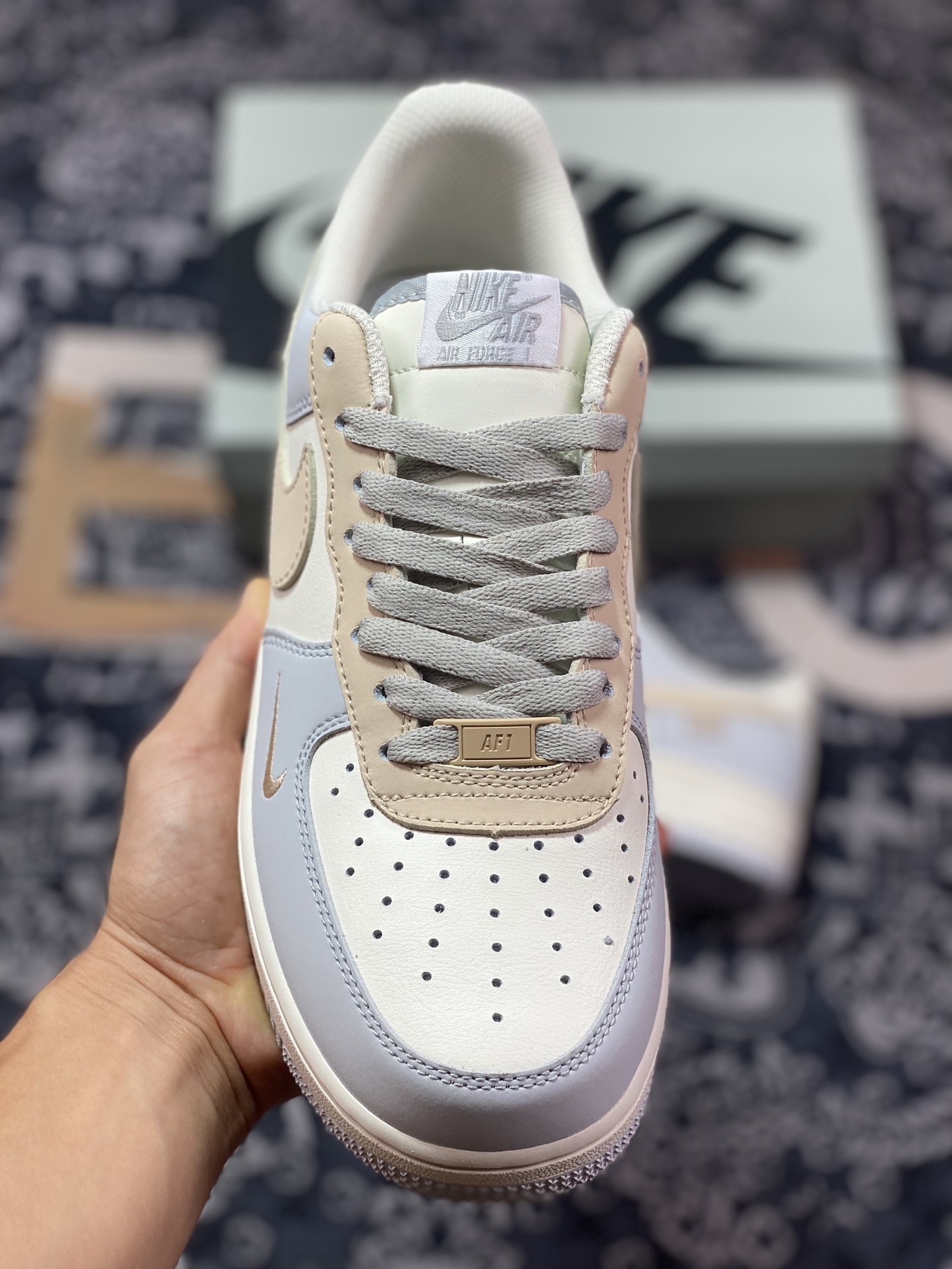 240 Nike Air Force 1 '07 Low QS"GreySail WhiteBrown Swoosh"空军一号板鞋“皮革浅灰米棕小钩”DB3301-111