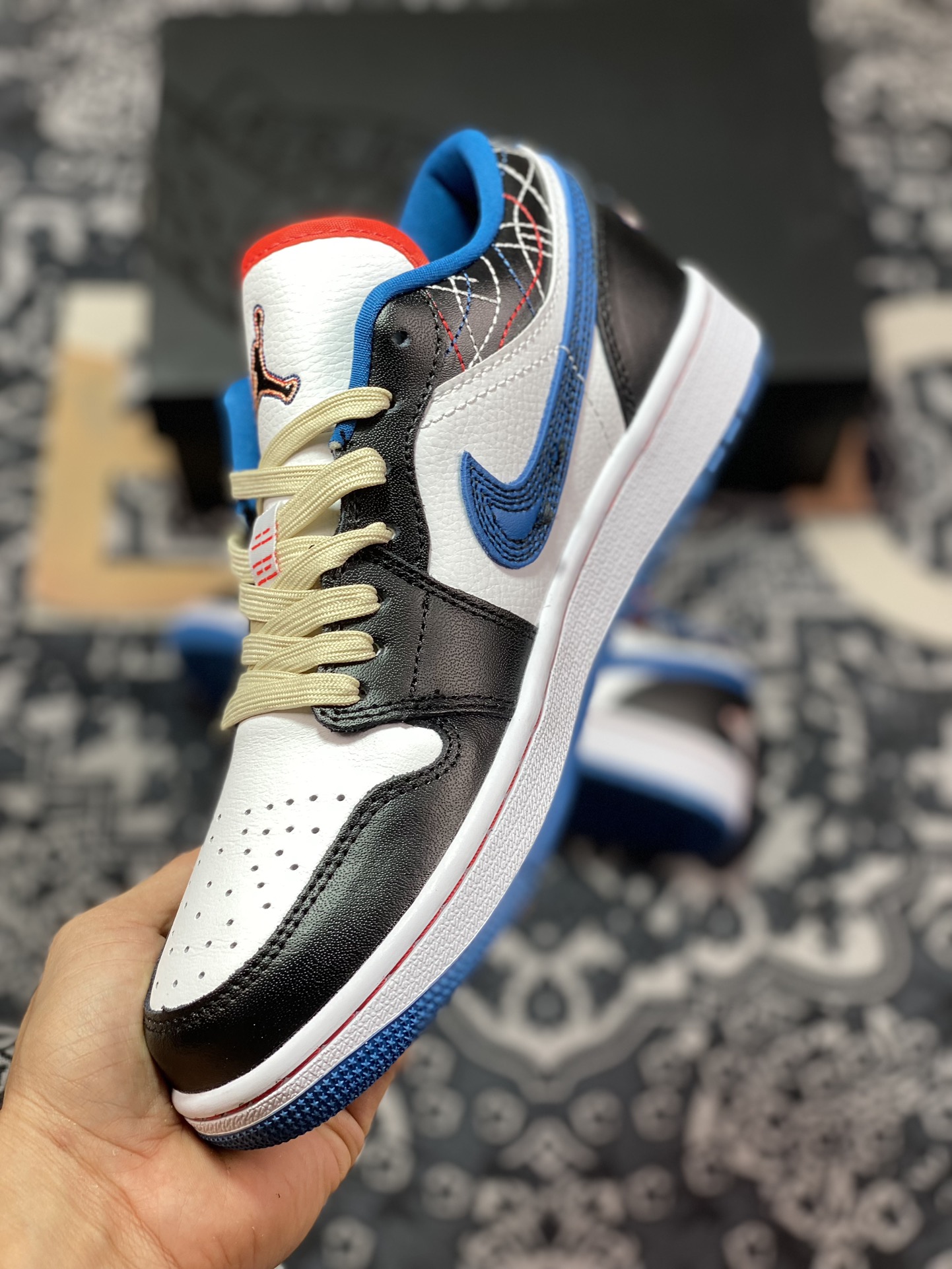 200 Air Jordan 1 Low 白黑蓝 FV3622-141