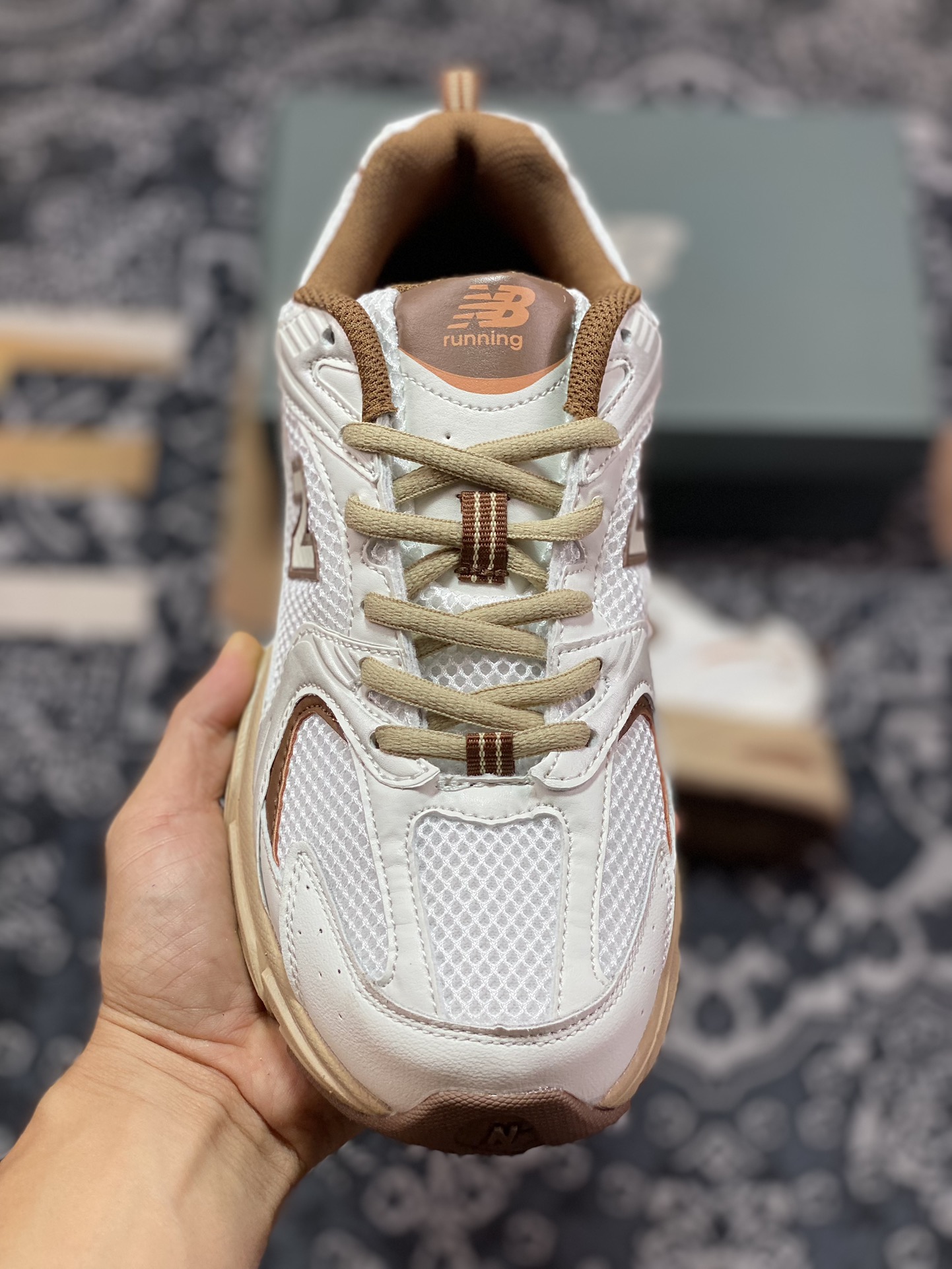 160 新百伦New Balance MR530系列复古老爹风网布跑步休闲运动鞋“联名白米黄咖啡棕”MR530NI