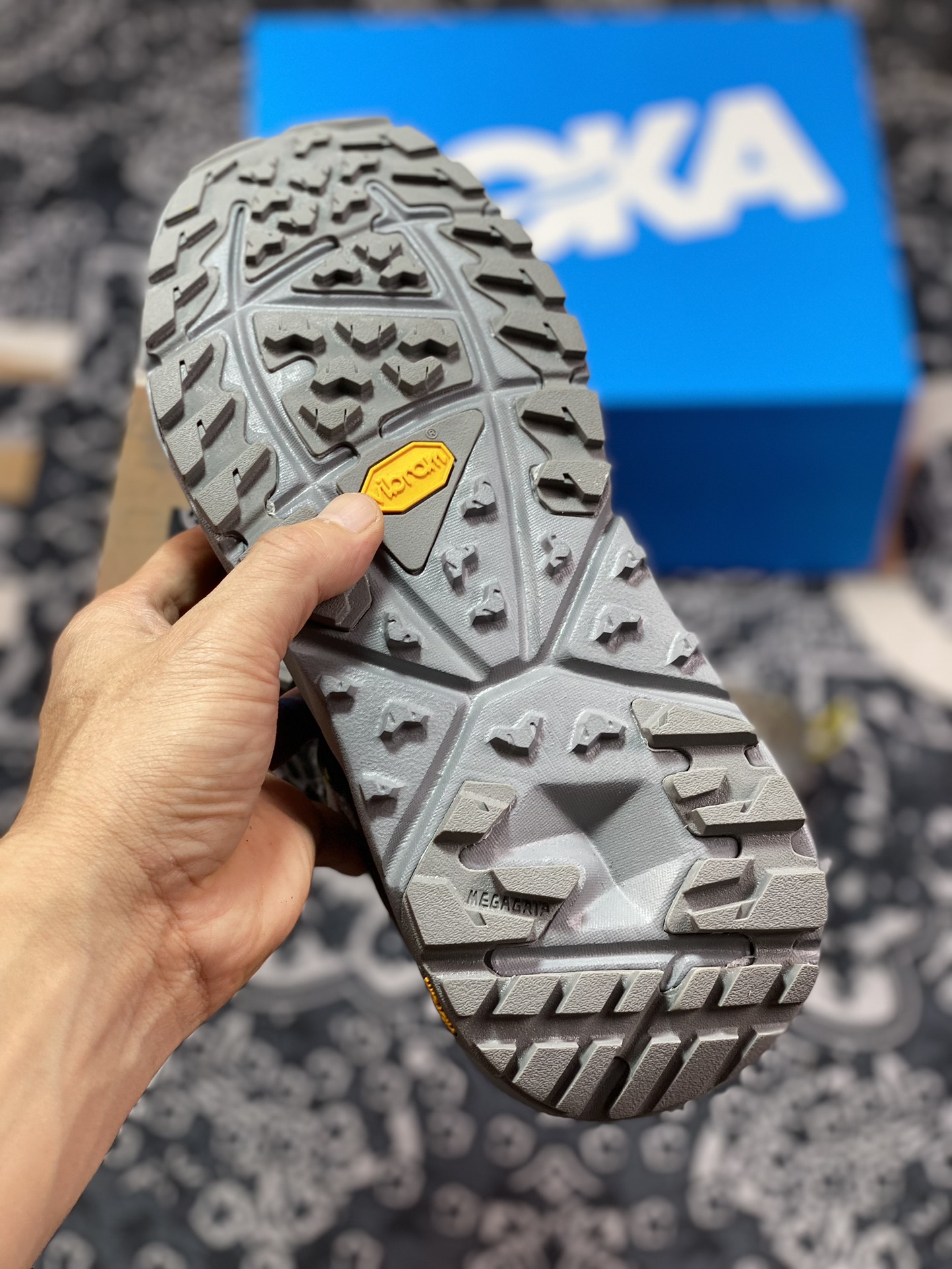 550 优选 原装级别HOKA ONE ONE Kaha Low GTX 岩灰 卡哈潮流越野登山防水户外功能鞋