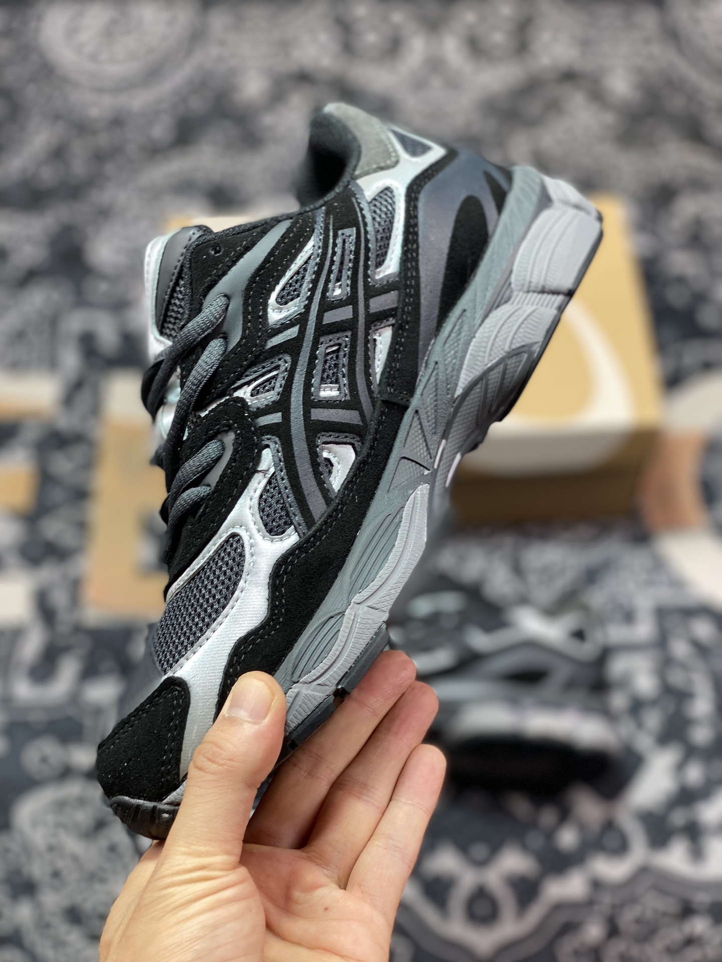 200 亚瑟士Asics Gel-N系列低帮复古休闲运动慢跑鞋“黑碳灰”1201A789-020