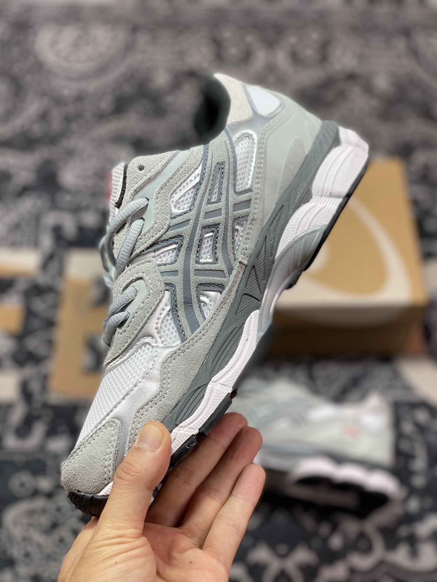 200 亚瑟士Asics Gel-N系列低帮复古休闲运动慢跑鞋“浅灰银白”1201A789-102