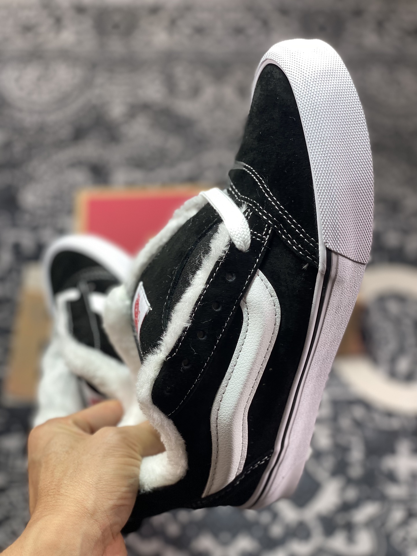 150 Vans Classics Knu Skool 面包鞋 范斯官方 黑白加绒款面包鞋