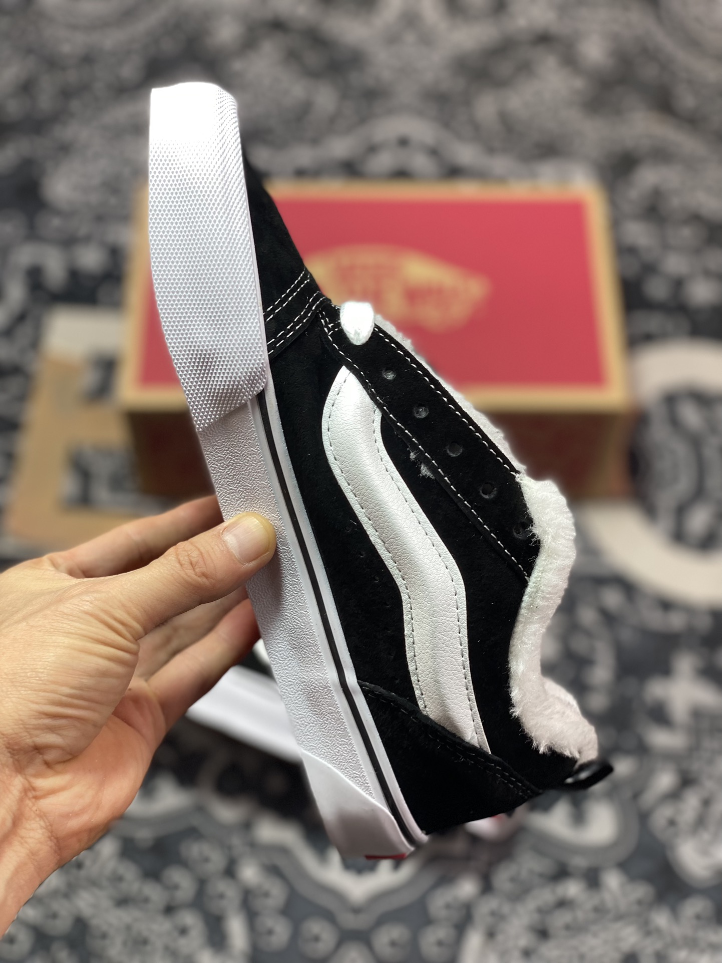 150 Vans Classics Knu Skool 面包鞋 范斯官方 黑白加绒款面包鞋