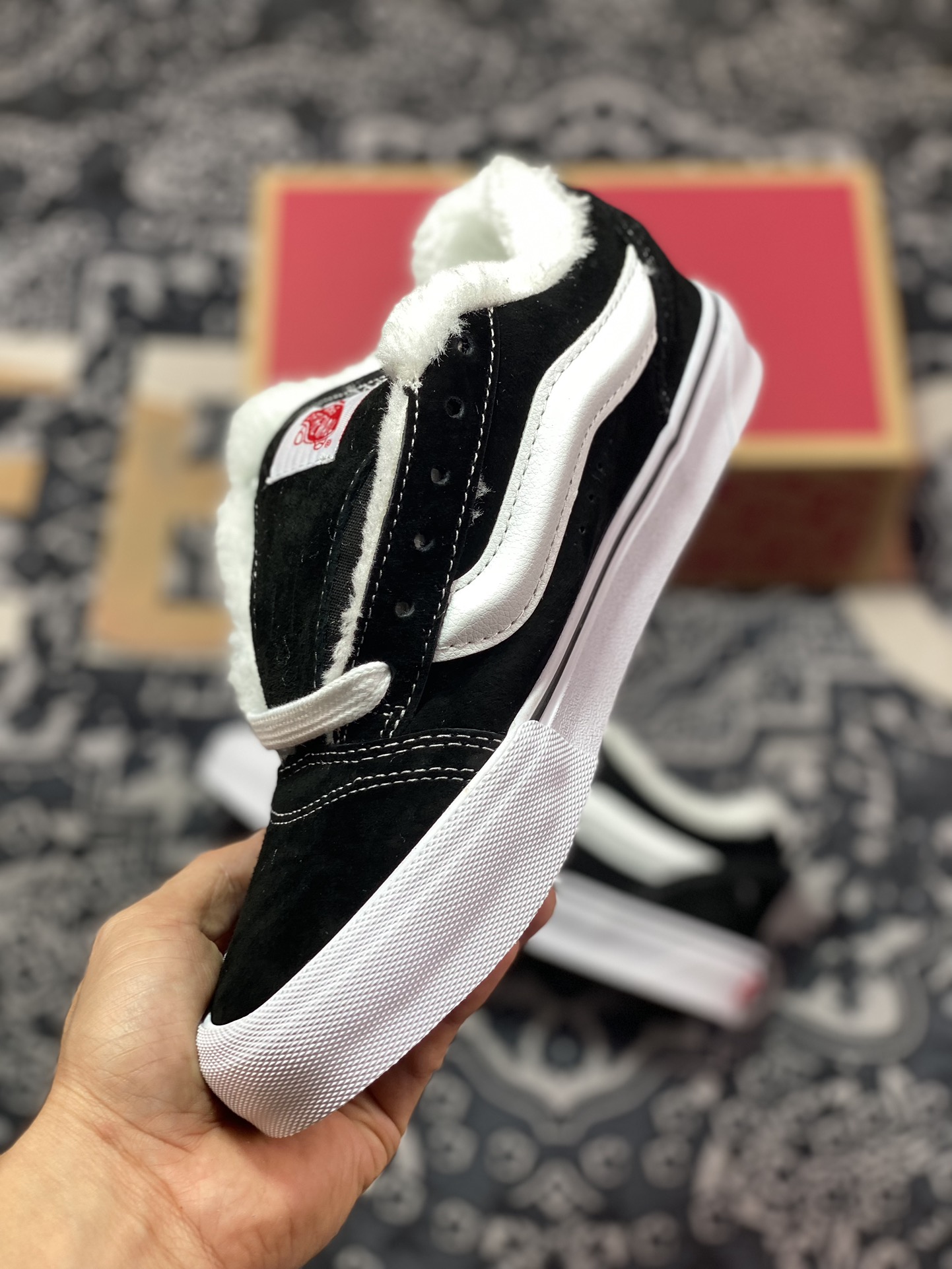 150 Vans Classics Knu Skool 面包鞋 范斯官方 黑白加绒款面包鞋