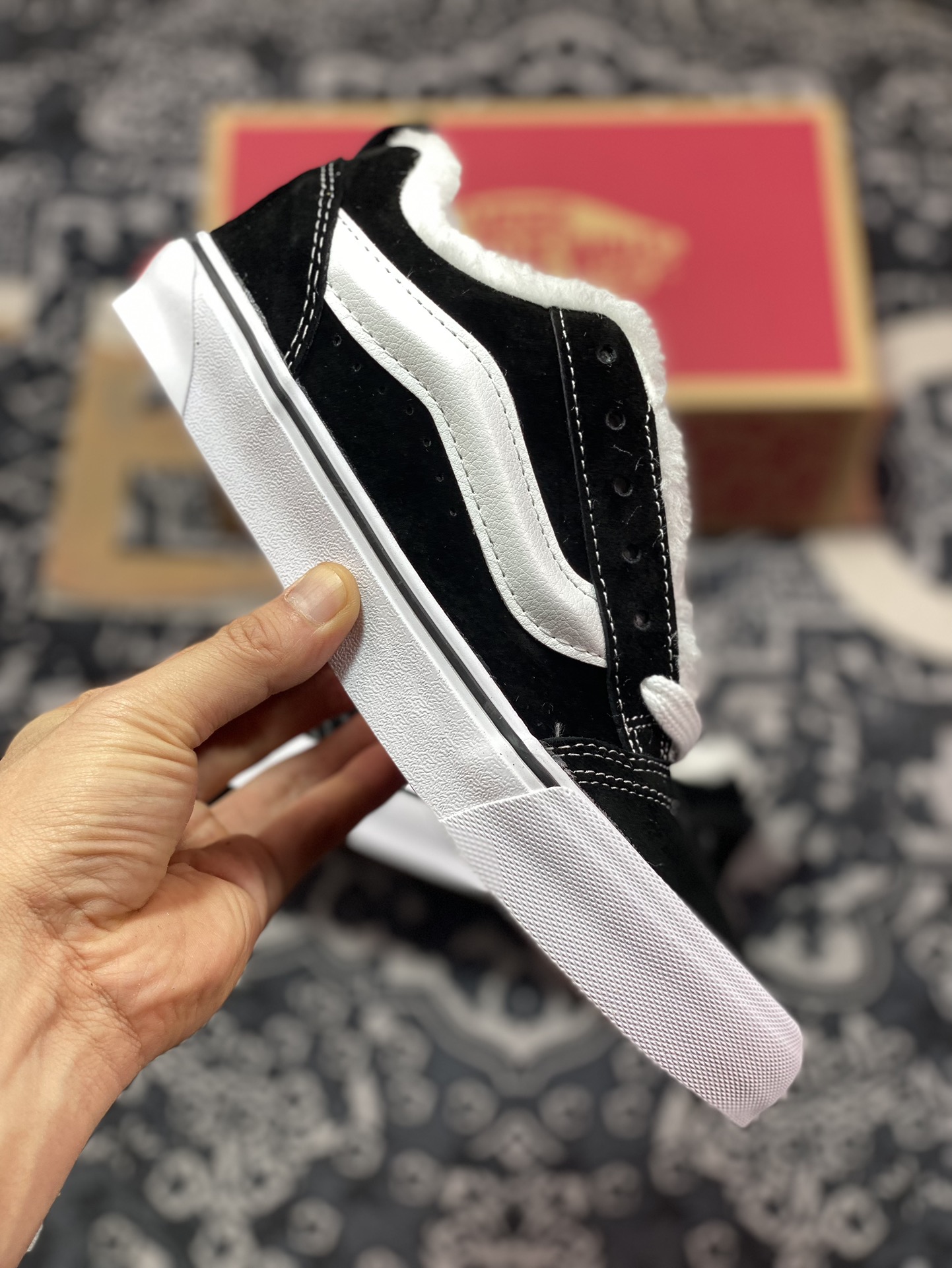 150 Vans Classics Knu Skool 面包鞋 范斯官方 黑白加绒款面包鞋