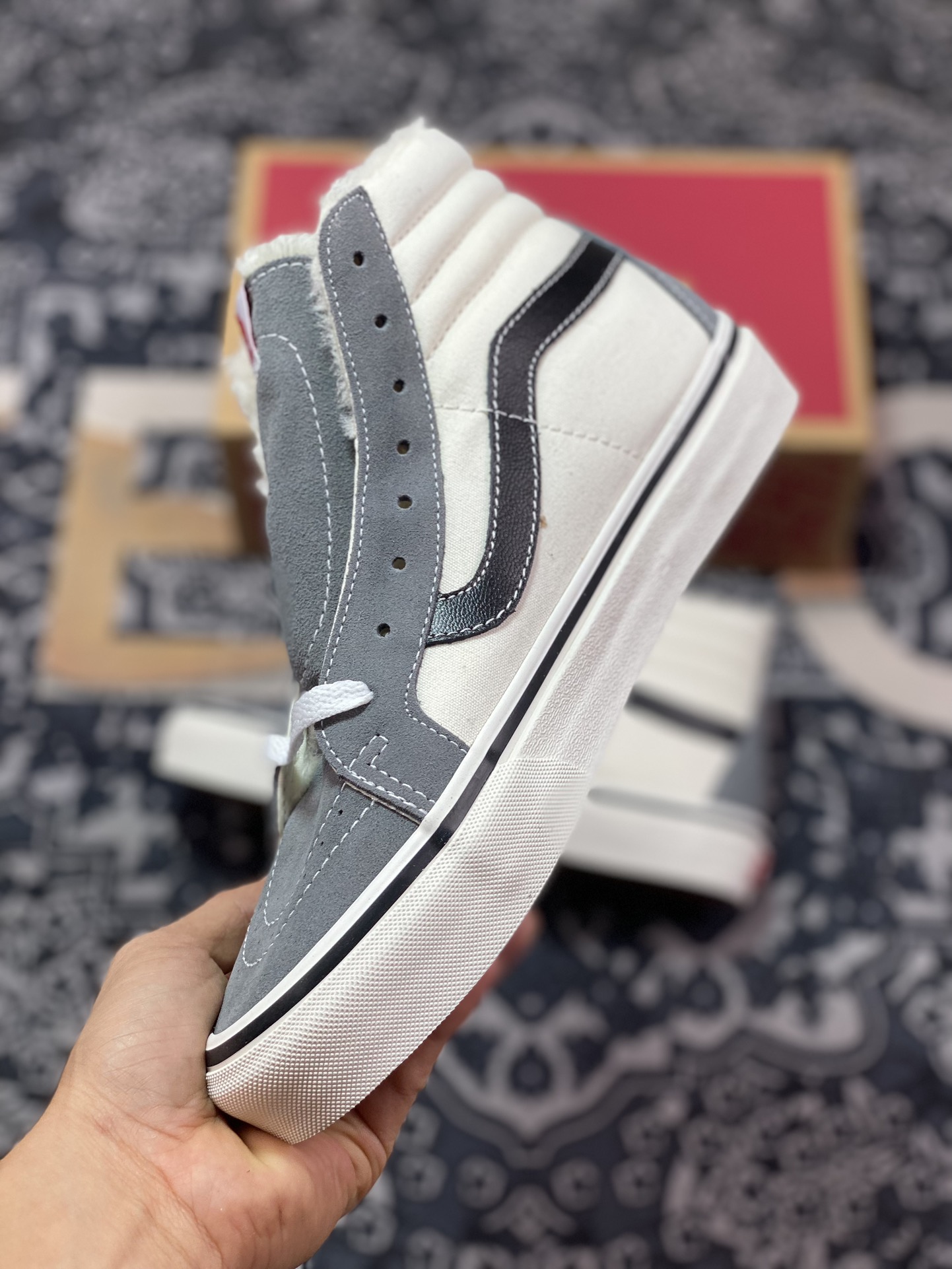 160  Vans SK8-Hi 经典加绒系列