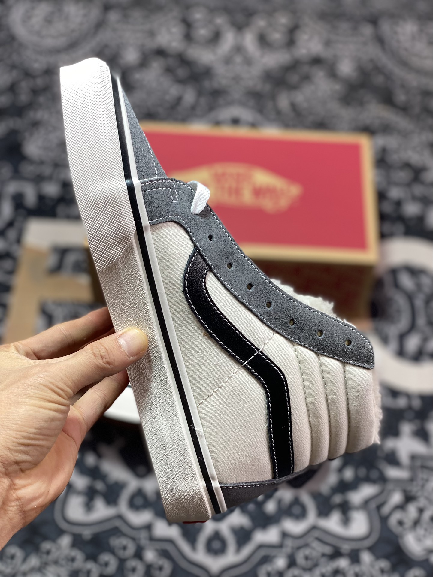 160  Vans SK8-Hi 经典加绒系列