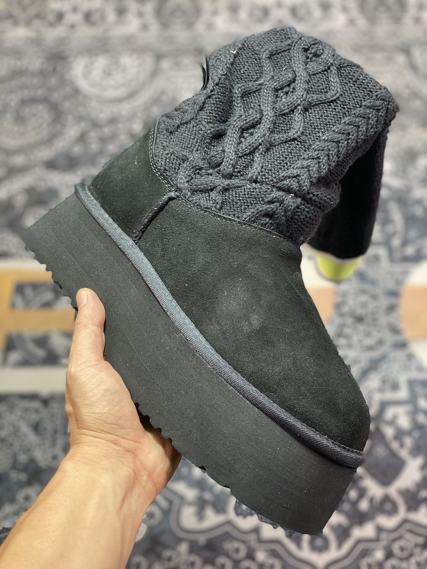 340 UGG W Classic Short II A户外雪地靴时髦感超棒的厚底袜靴“黑色针织毛线袜套”1144045