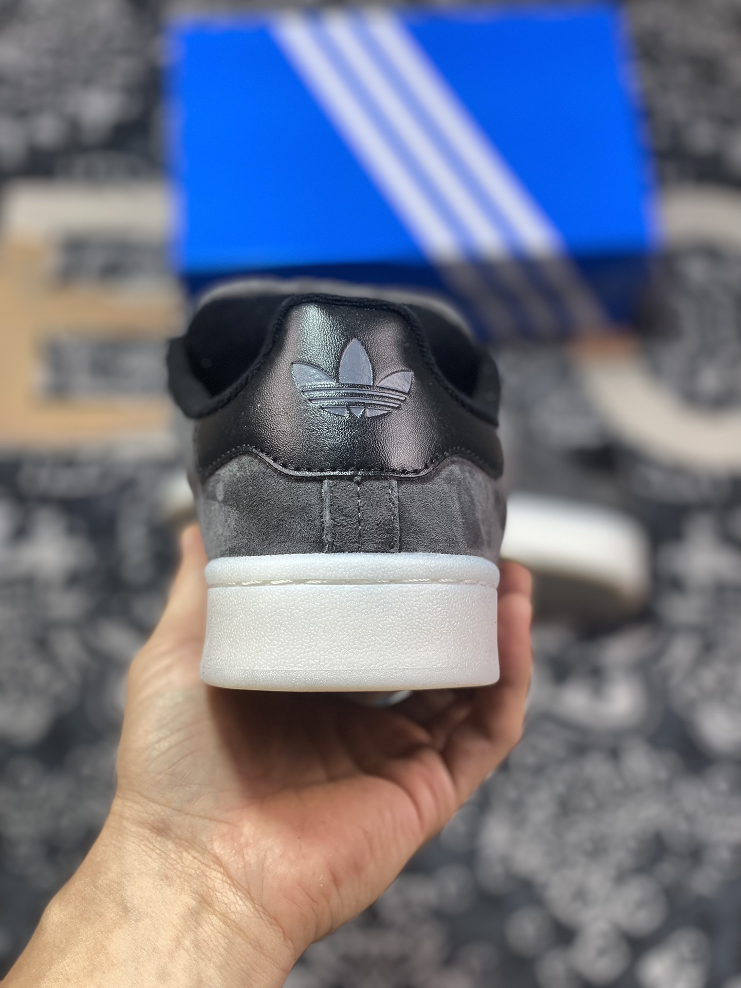 160 Adidas   Originals Campus 00s 学院系列面包风复古休闲运动板鞋 HQ8709