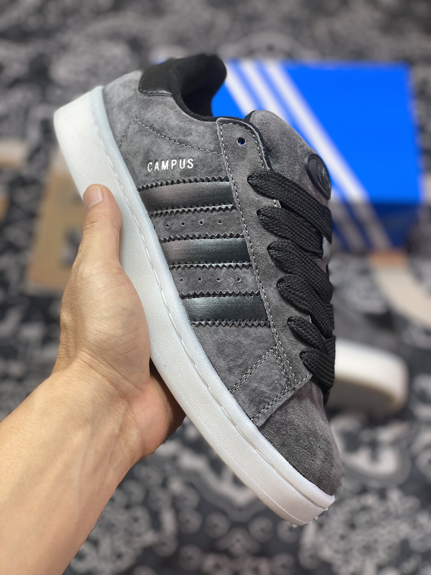 160 Adidas   Originals Campus 00s 学院系列面包风复古休闲运动板鞋 HQ8709