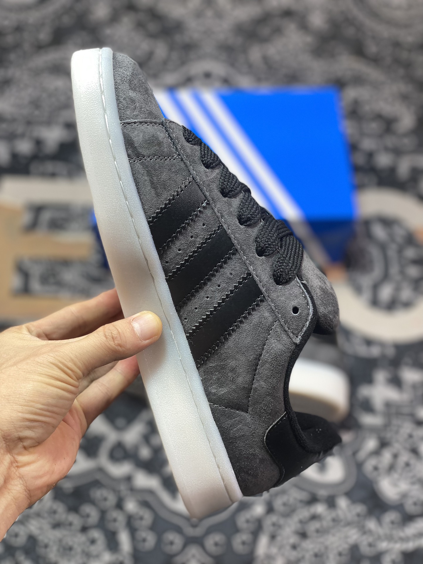 160 Adidas   Originals Campus 00s 学院系列面包风复古休闲运动板鞋 HQ8709