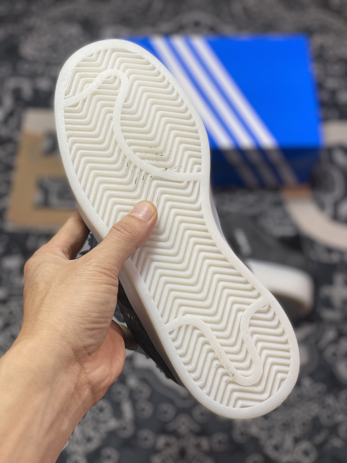 160 Adidas   Originals Campus 00s 学院系列面包风复古休闲运动板鞋 HQ8709