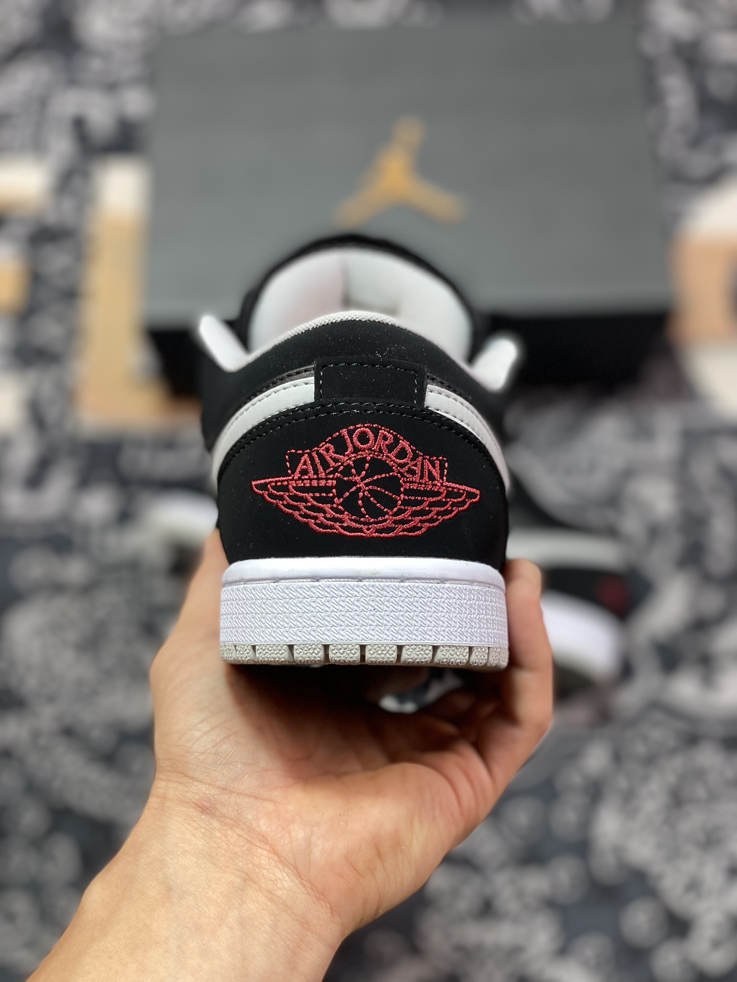 200 Air Jordan 1 Low 黑灰白 553558-032