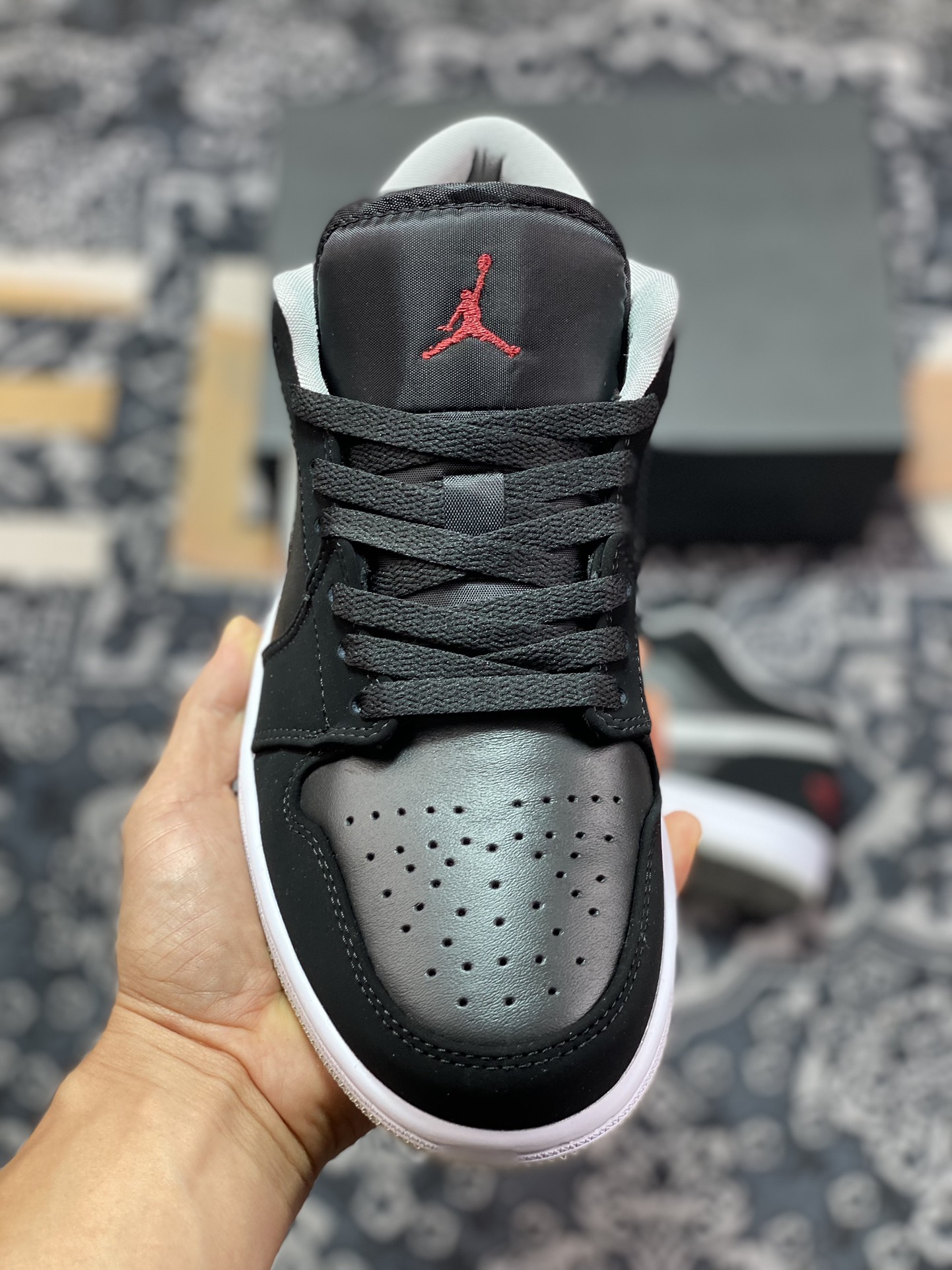 200 Air Jordan 1 Low 黑灰白 553558-032