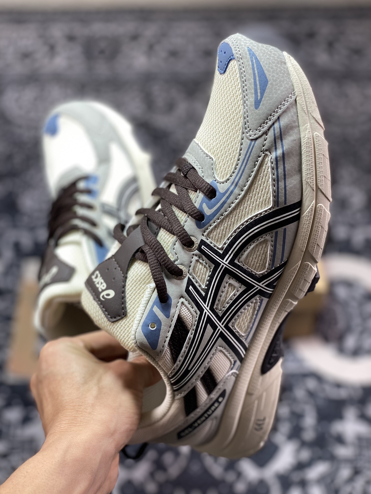 180 亚瑟士ASICS Gel-Venture 6 系列城市休闲运动跑步鞋时尚复古老爹鞋