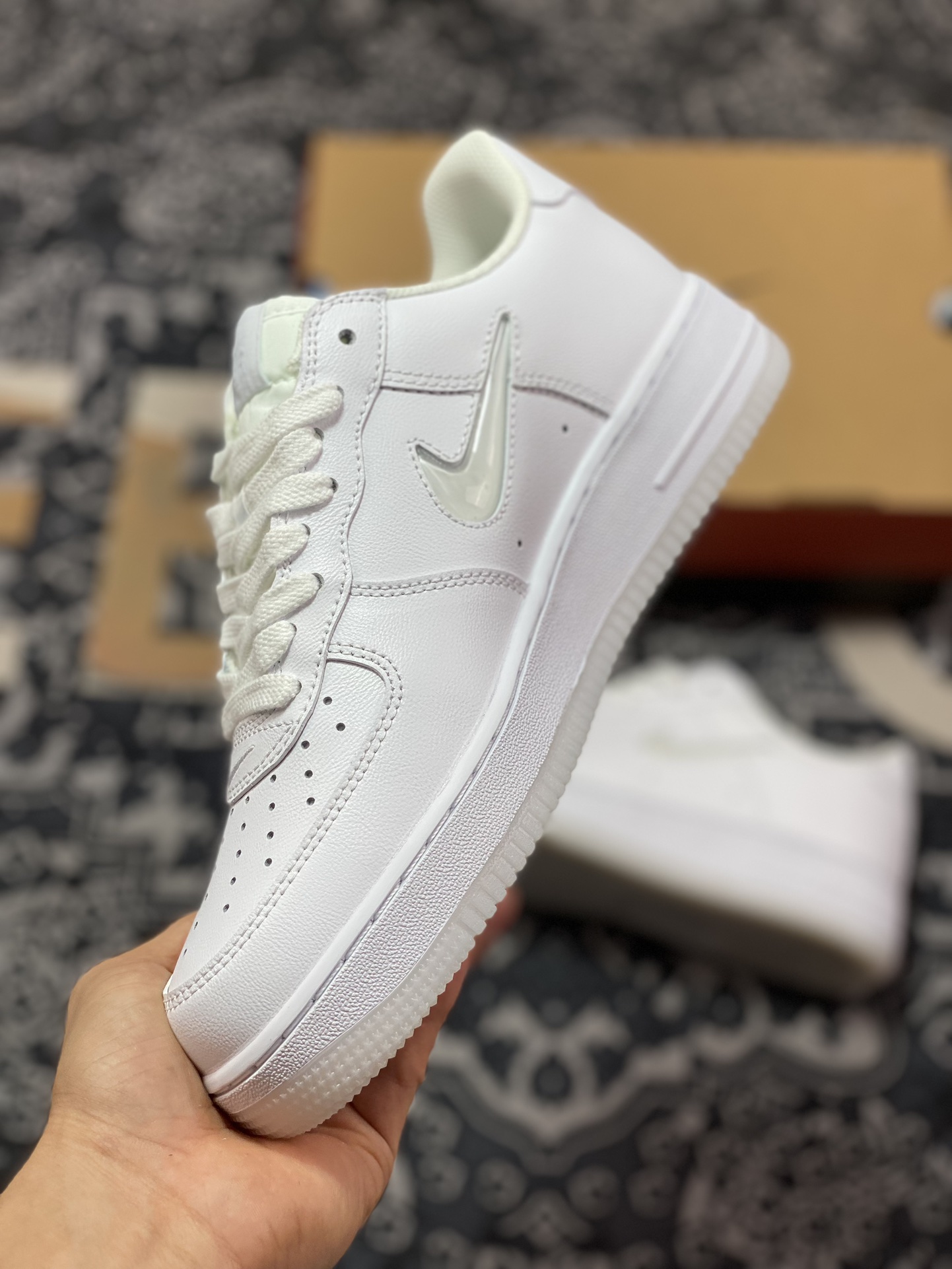 200 Air Force 1 '07 Low 白色果冻钩 FN5924-100