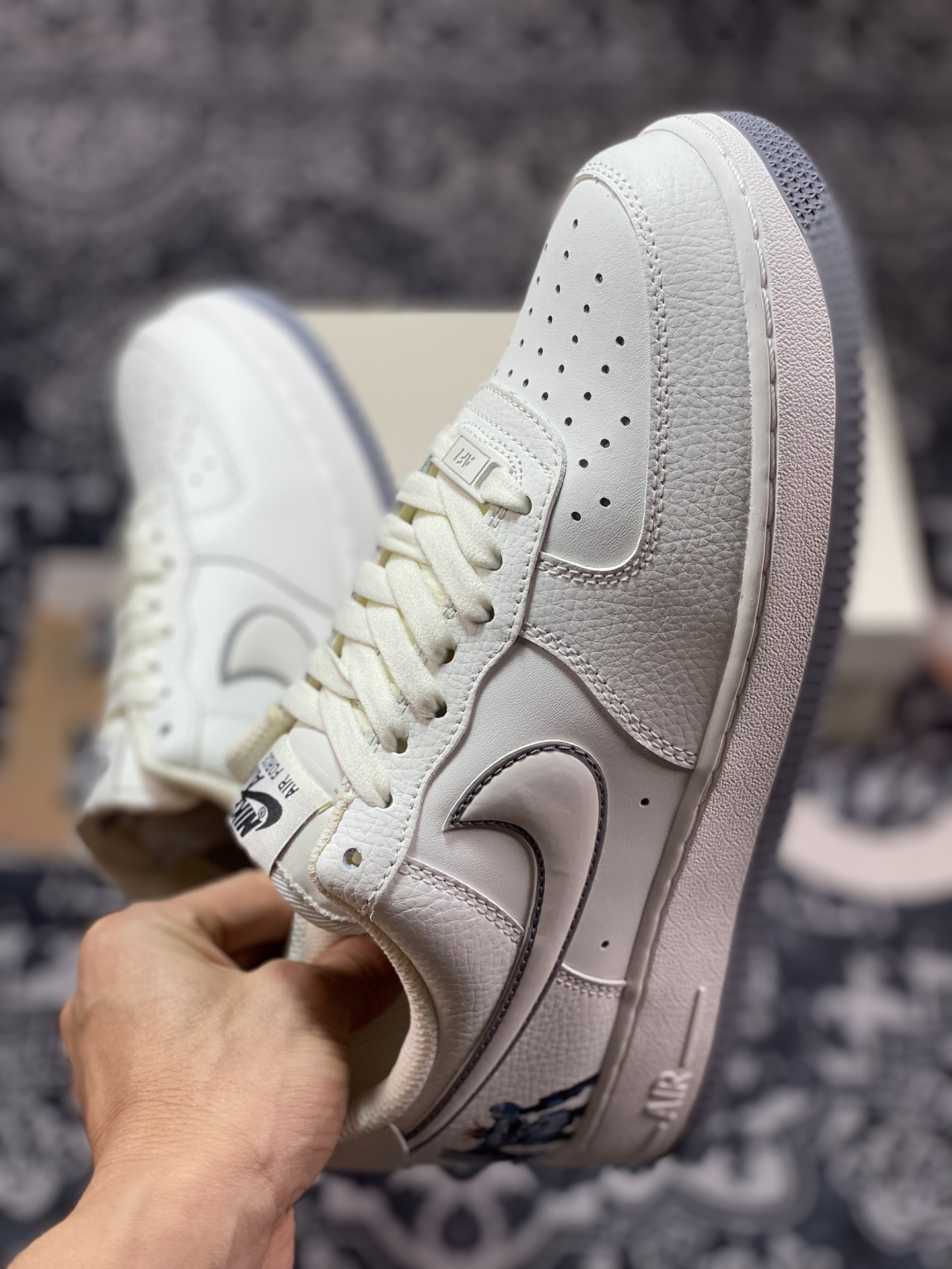 220 Nk Air Force 1'07 Low 高达主题 经典白灰空军一号低帮休闲板鞋 GA1512-885