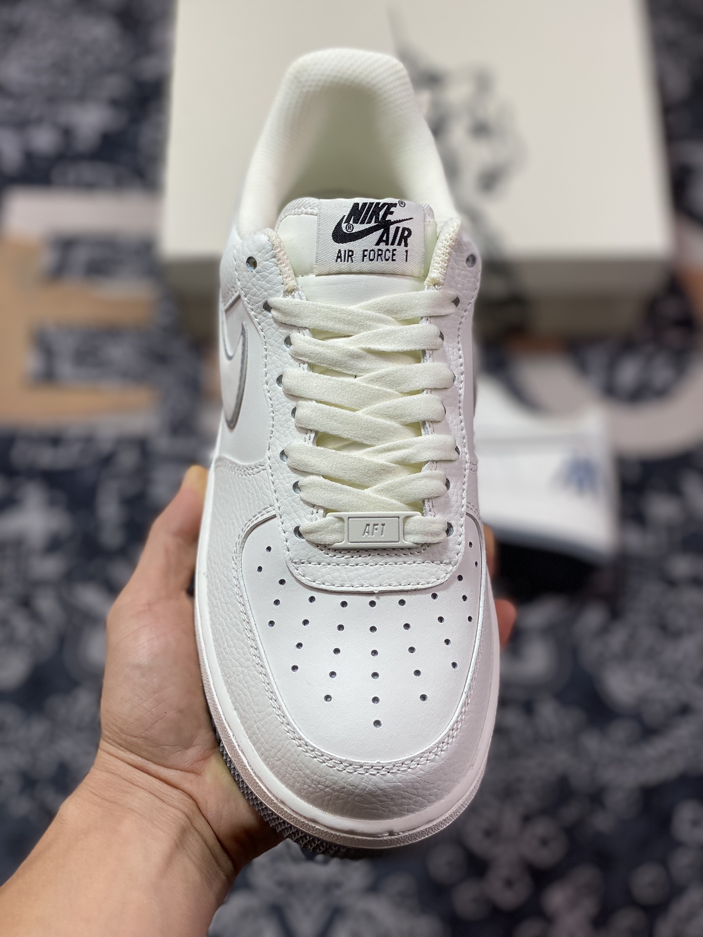 220 Nk Air Force 1'07 Low 高达主题 经典白灰空军一号低帮休闲板鞋 GA1512-885