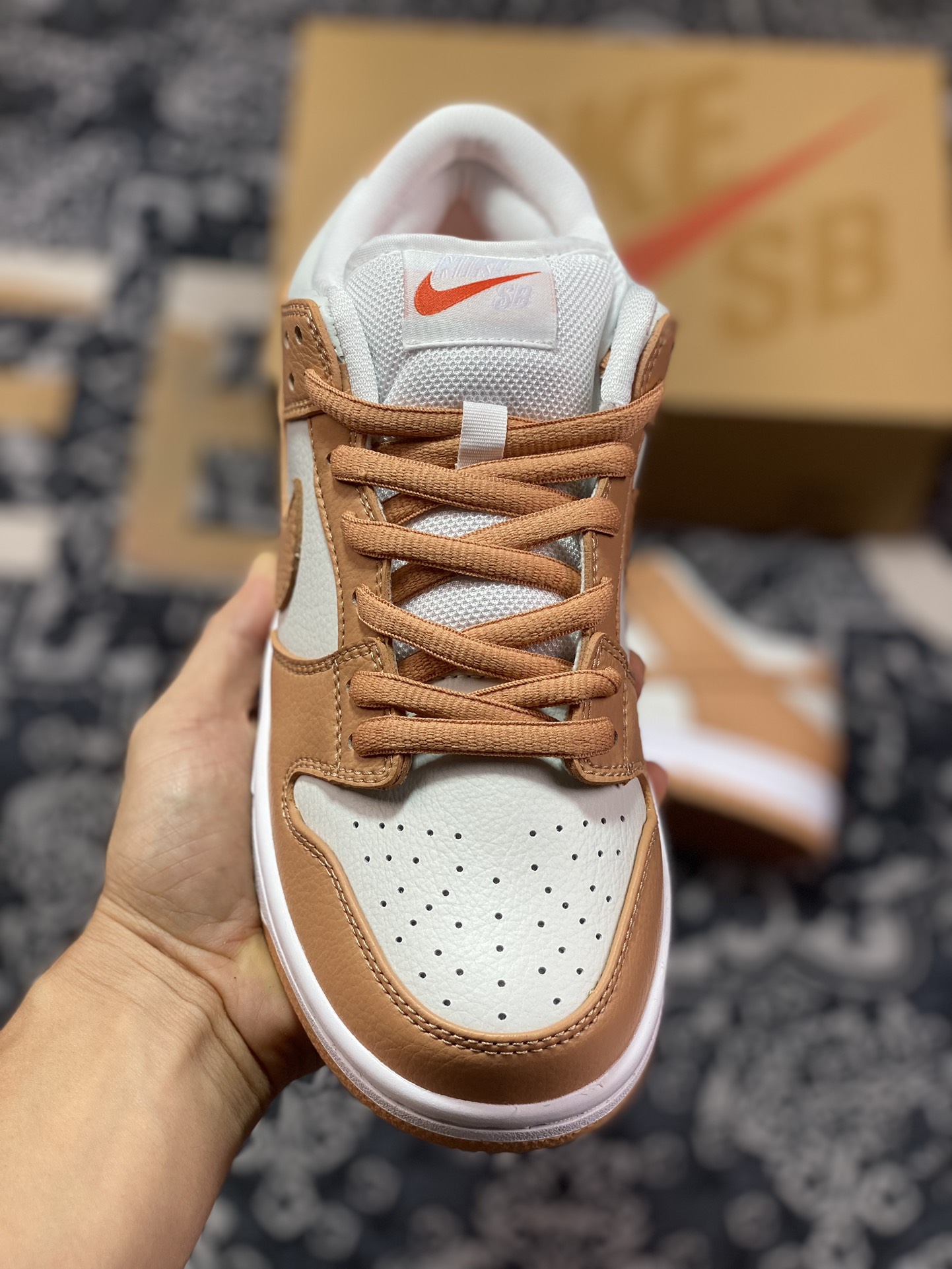 220 Nike  Dunk SB Low SB "Light Cognac" 白藕色 低帮休闲运动板鞋 DM8998-200