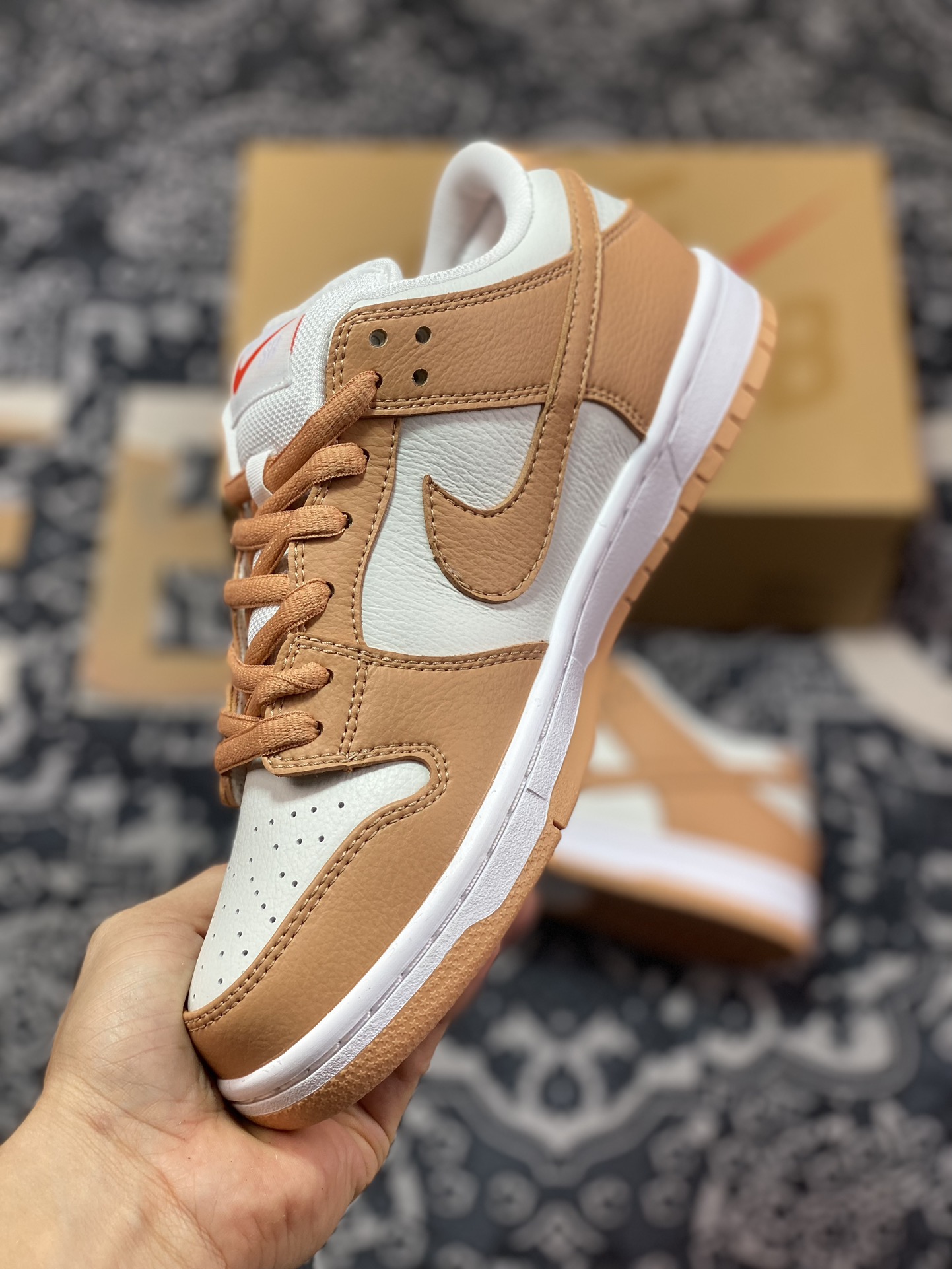 220 Nike  Dunk SB Low SB "Light Cognac" 白藕色 低帮休闲运动板鞋 DM8998-200