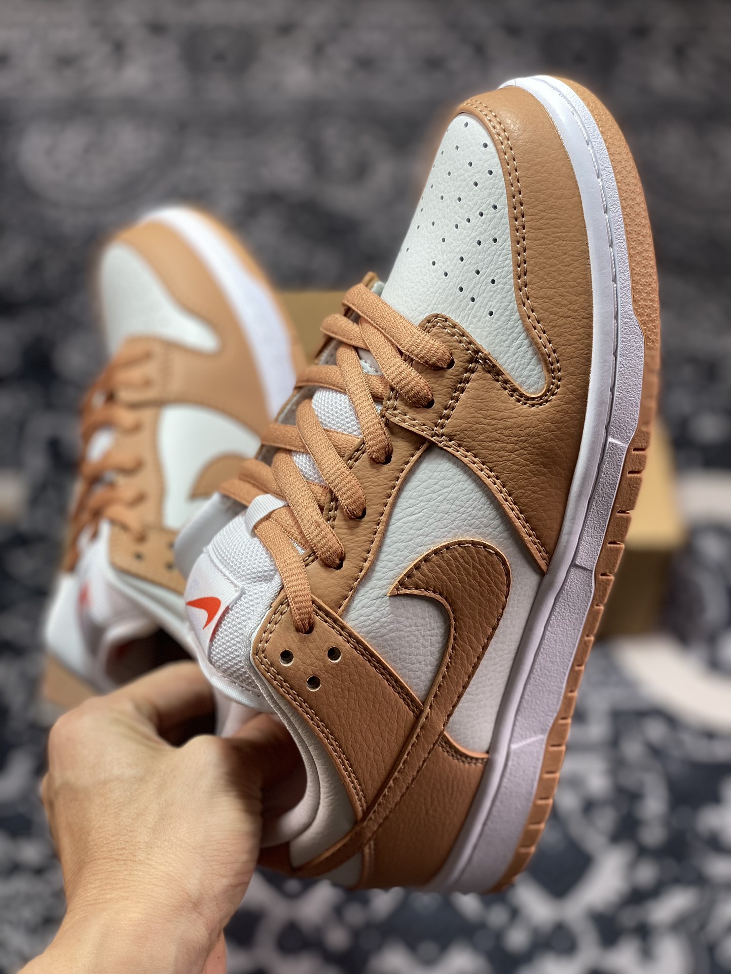 220 Nike  Dunk SB Low SB "Light Cognac" 白藕色 低帮休闲运动板鞋 DM8998-200