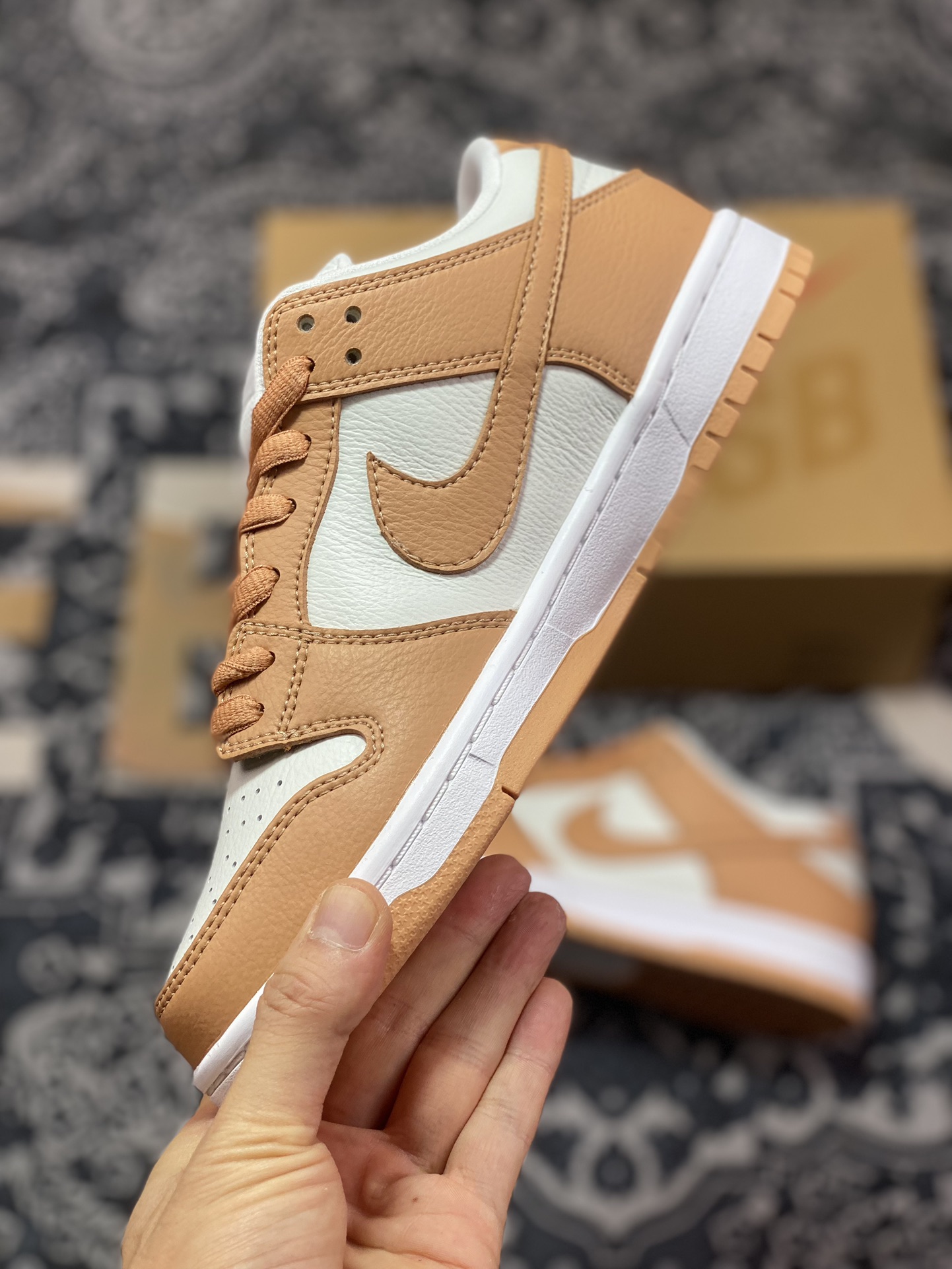 220 Nike  Dunk SB Low SB "Light Cognac" 白藕色 低帮休闲运动板鞋 DM8998-200