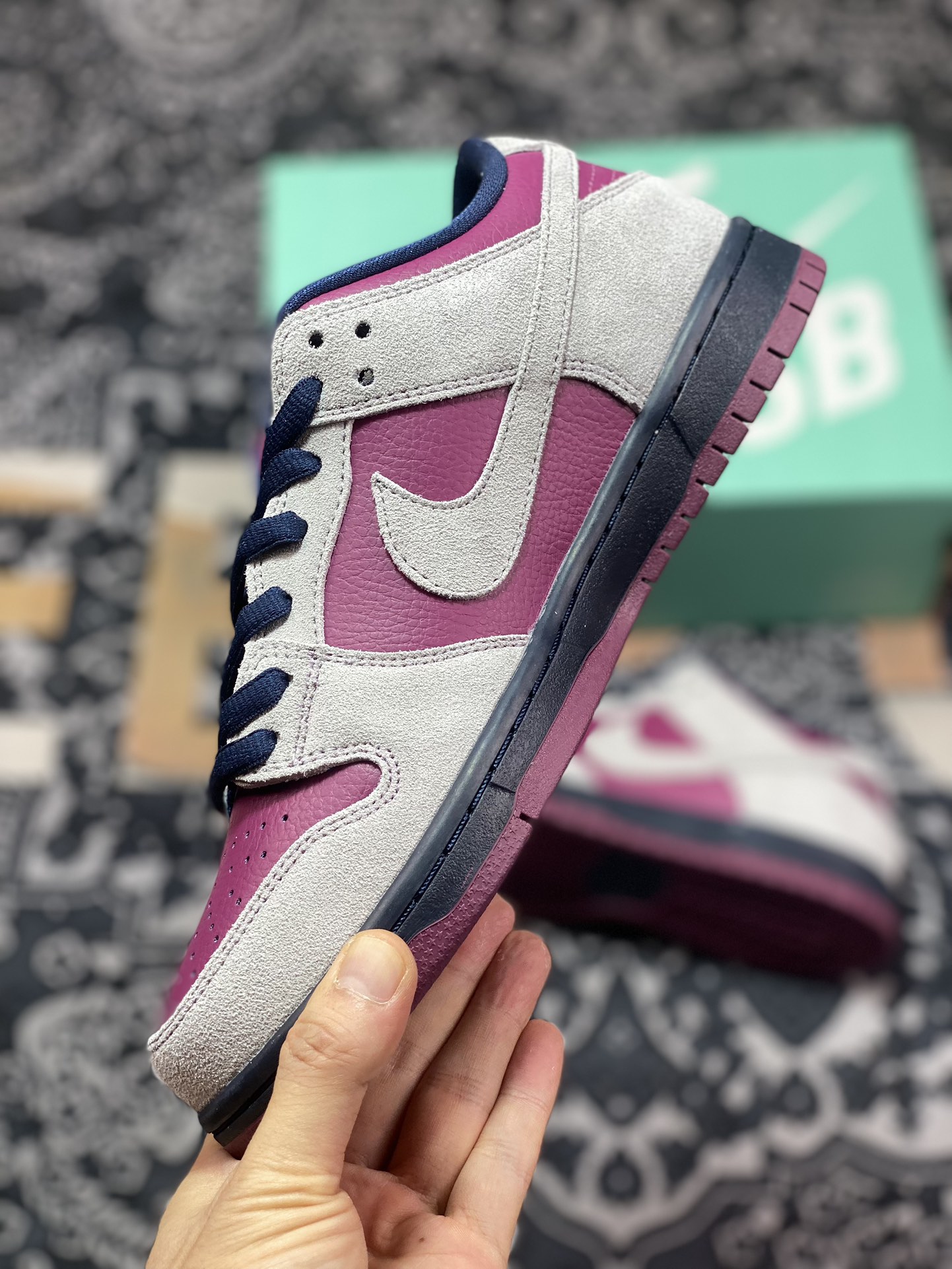 220 Nike  Dunk SB Low Pro "True Berry" 灰酒红 低帮休闲运动板鞋 BQ6817-001