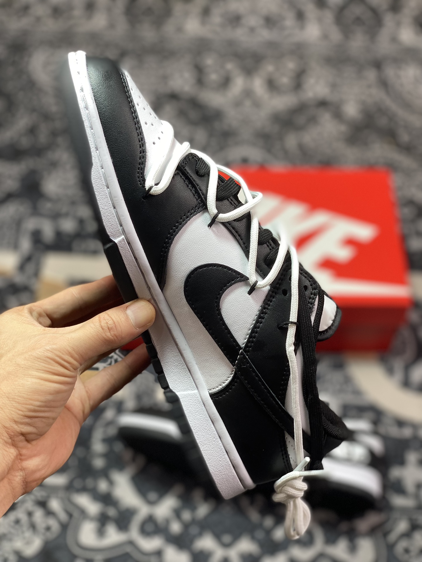 260 Nike  SB Dunk Low 绑带解构风活力三钩复古休闲板鞋 CW1590-100