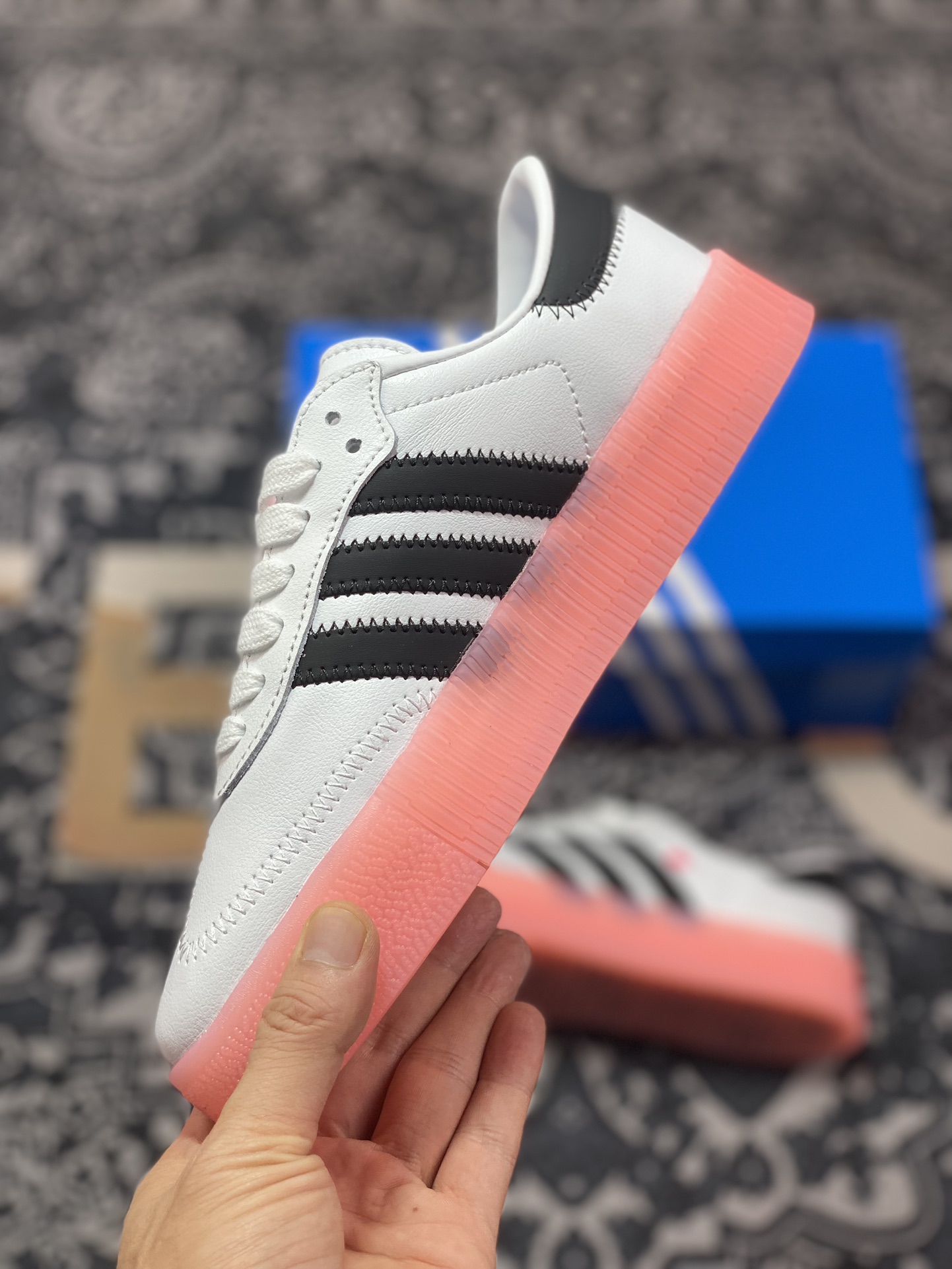 160 Adidas   Originals Samba Rose 白粉 桑巴低帮耐磨厚底板鞋 EF4965