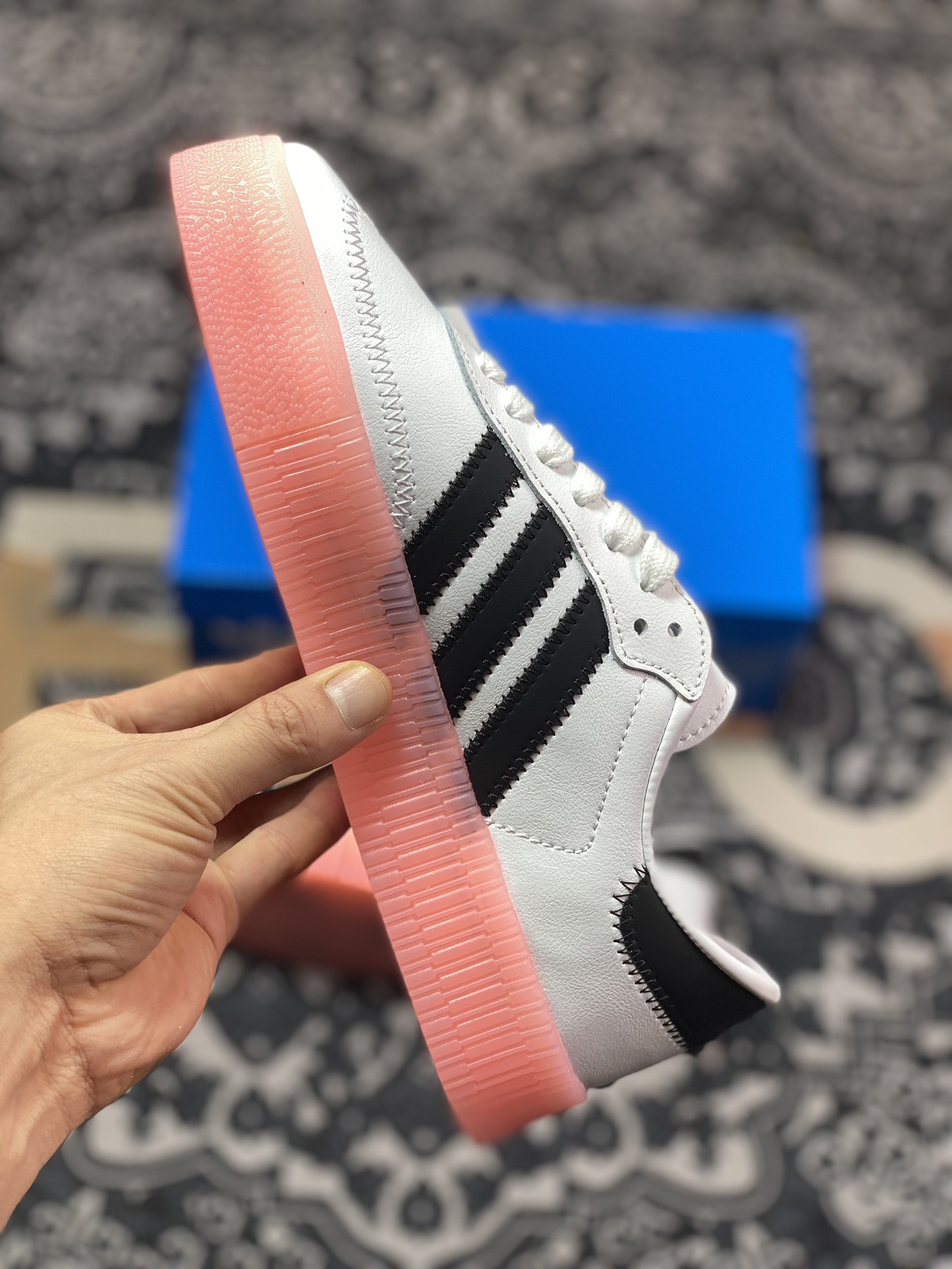 160 Adidas   Originals Samba Rose 白粉 桑巴低帮耐磨厚底板鞋 EF4965