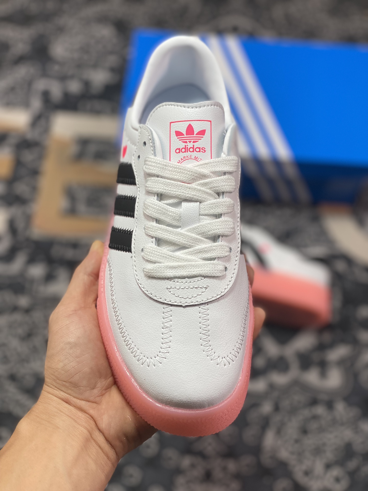 160 Adidas   Originals Samba Rose 白粉 桑巴低帮耐磨厚底板鞋 EF4965