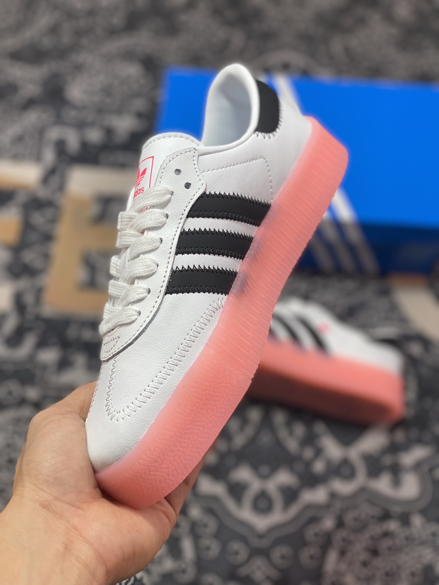 160 Adidas   Originals Samba Rose 白粉 桑巴低帮耐磨厚底板鞋 EF4965